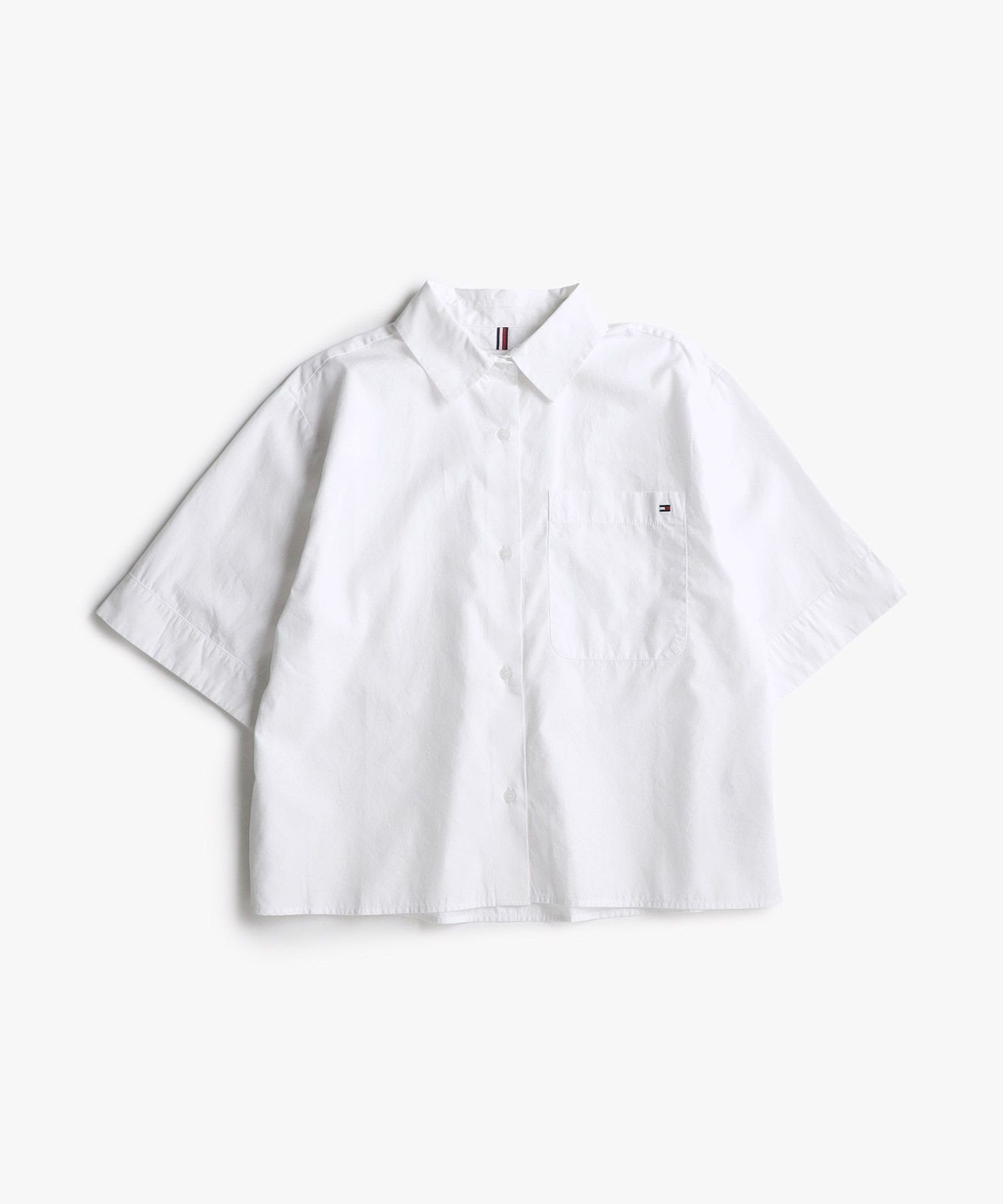 【トミーヒルフィガー/TOMMY HILFIGER】のポプリンボクシーショートスリーブシャツ インテリア・キッズ・メンズ・レディースファッション・服の通販 founy(ファニー) 　ファッション　Fashion　レディースファッション　Fashion for Women　トップス・カットソー　Cut & Sew Tops　シャツ・ブラウス・オフィスカジュアル　Elegant Blouses & Button-Ups　アメリカン　American Style　クラシック　Classic, Timeless Style　ゴルフ　Golf　ショート　Short, Short Length　シンプル　Simple, Minimal　ストライプ　Stripe, Striped Pattern　タンク　Tank Top, Sleeveless Top　デニム　Denim, Jeans Material　バランス　Balance, Style Balance　フォルム　Silhouette, Form　ポケット　Pocket, Pocket Detail　モダン　Modern, Contemporary　リラックス　Relax, Relaxed Fit　ワンポイント　One Point, Statement Accent　人気　Popular, Best Seller　羽織　Haori, Light Jacket　ホワイトYCF|ID: prp329100004588370 ipo3291000000032988784