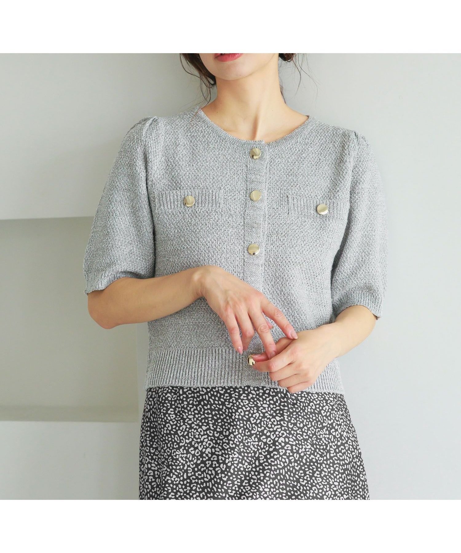 【ミスティ ウーマン/mysty woman】のサマーツイードライクカーディガンSS インテリア・キッズ・メンズ・レディースファッション・服の通販 founy(ファニー) 　ファッション　Fashion　レディースファッション　Fashion for Women　トップス・カットソー　Cut & Sew Tops　カーディガン・羽織り　Layered Style Cardigans　カーディガン　Cardigan, Knitwear　コンパクト　Compact, Small Size　ショート　Short, Short Length　スリーブ　Sleeve, Long Sleeve / Short Sleeve　ダウン　Down, Puffer　ツイード　Twill, Twill Weave　デニム　Denim, Jeans Material　バランス　Balance, Style Balance　フェミニン　Feminine, Girly　リュクス　Luxury, Elegant, High-End, Chic　半袖　Short Sleeve, Half Sleeve　夏　Summer　春　Spring　S/S・春夏　SS, Spring/Summer, Warm Season　グレー|ID: prp329100004588399 ipo3291000000033628069