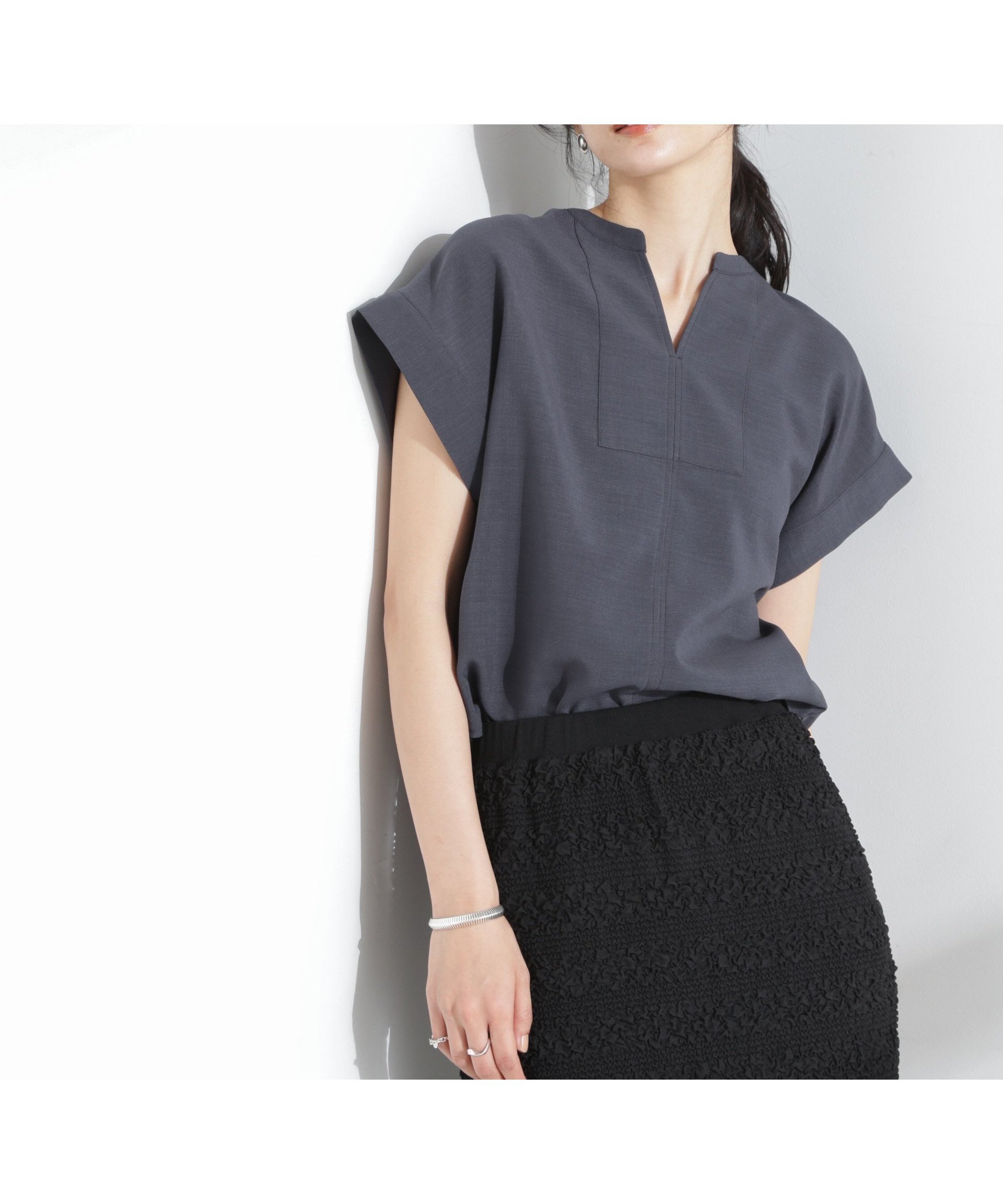 【ナノ ユニバース/nano universe】のメランジドライ スキッパータックブラウス(セットアップ可) 人気、トレンドファッション・服の通販 founy(ファニー) 　ファッション　Fashion　レディースファッション　Fashion for Women　トップス・カットソー　Cut & Sew Tops　シャツ・ブラウス・オフィスカジュアル　Elegant Blouses & Button-Ups　セットアップ　Set-Up, Coordinated Outfit　フロント　Front, Front Design　ボトム　Bottoms, Lower Wear　半袖　Short Sleeve, Half Sleeve　メランジ　Melange, Mixed Yarn　ラウンド　Round, Round Neck　夏　Summer　2025年　2025　2025-2026秋冬・A/W　Autumn/Winter 2025–26 AW25–26　 other-1|ID: prp329100004588441 ipo3291000000033018005
