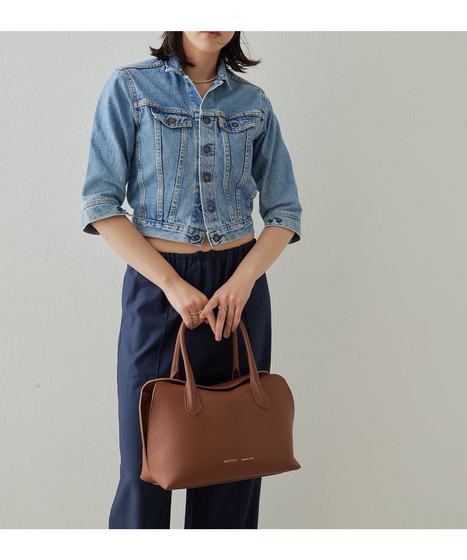 【イアクッチ/IACUCCI】の【新色登場】ラーナ M ALCE インテリア・キッズ・メンズ・レディースファッション・服の通販 founy(ファニー) 　ファッション　Fashion　レディースファッション　Ladies' Fashion Online　イタリア　Italy　コレクション　Collection　ショルダー　Shoulder　シンプル　Simple　チャーム　Charm　フォーマル　Formal　ポーチ　Pouch　マグネット　Magnet　メタル　Metal　A/W・秋冬　Aw・Autumn/Winter・Fw・Fall-Winter　ビジネス 仕事 通勤　Business　ブラウン|ID: prp329100004588786 ipo3291000000032623285