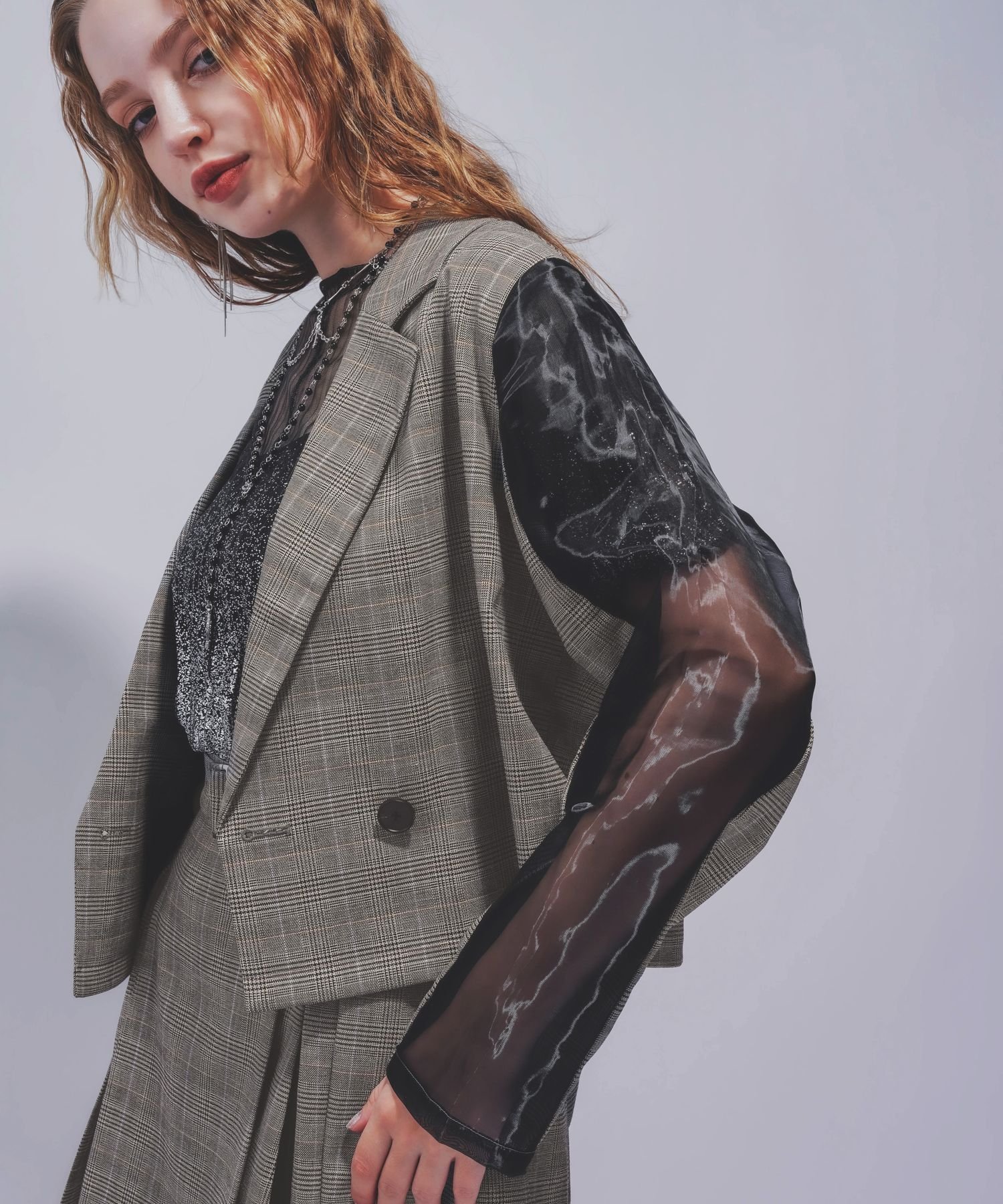 【ハレ/HARE】のタックプリーツシアージャケット インテリア・キッズ・メンズ・レディースファッション・服の通販 founy(ファニー) 　ファッション　Fashion　レディースファッション　Ladies' Fashion Online　アウター　Coat Outerwear　ジャケット　Jackets　おすすめ　Recommend　インナー　Inner　ウェーブ　Wave　オーガンジー　Organdy　カーゴパンツ　Cargo Pants　キャミソール　Camisole　クール　Cool　コンパクト　Compact　シアー　Sheer　ショート　Short　ジャケット　Jacket　ストレート　Straight　ダウン　Down　チェック　Check　デニム　Denim　トレンド　Trend　フレア　Flare　夏　Summer　チェック52|ID: prp329100004589151 ipo3291000000032556648