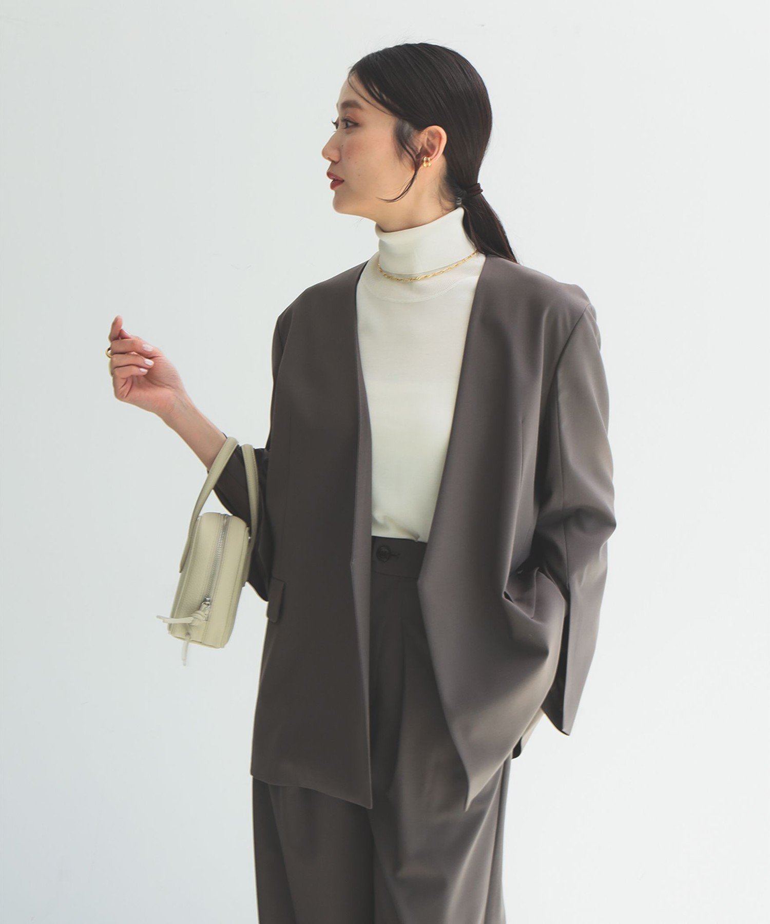 【デミルクス ビームス/Demi-Luxe BEAMS】の【6/19新規値下げ】スラッシュスリーブ Vネック ジャケット インテリア・キッズ・メンズ・レディースファッション・服の通販 founy(ファニー) 　ファッション　Fashion　レディースファッション　Fashion for Women　アウター　Coat / Outerwear Collection　レディースジャケット・軽アウター　Jackets　シンプル　Simple, Minimal　ジャケット　Jacket, Outerwear　スタイリッシュ　Stylish, Fashionable　ストレッチ　Stretch, Stretchy Fabric　スリット　Slit, Slit Detail　スリーブ　Sleeve, Long Sleeve / Short Sleeve　セットアップ　Set-Up, Coordinated Outfit　デニム　Denim, Jeans Material　エレガント 上品　Elegant　MOCHA|ID: prp329100004589153 ipo3291000000032556666