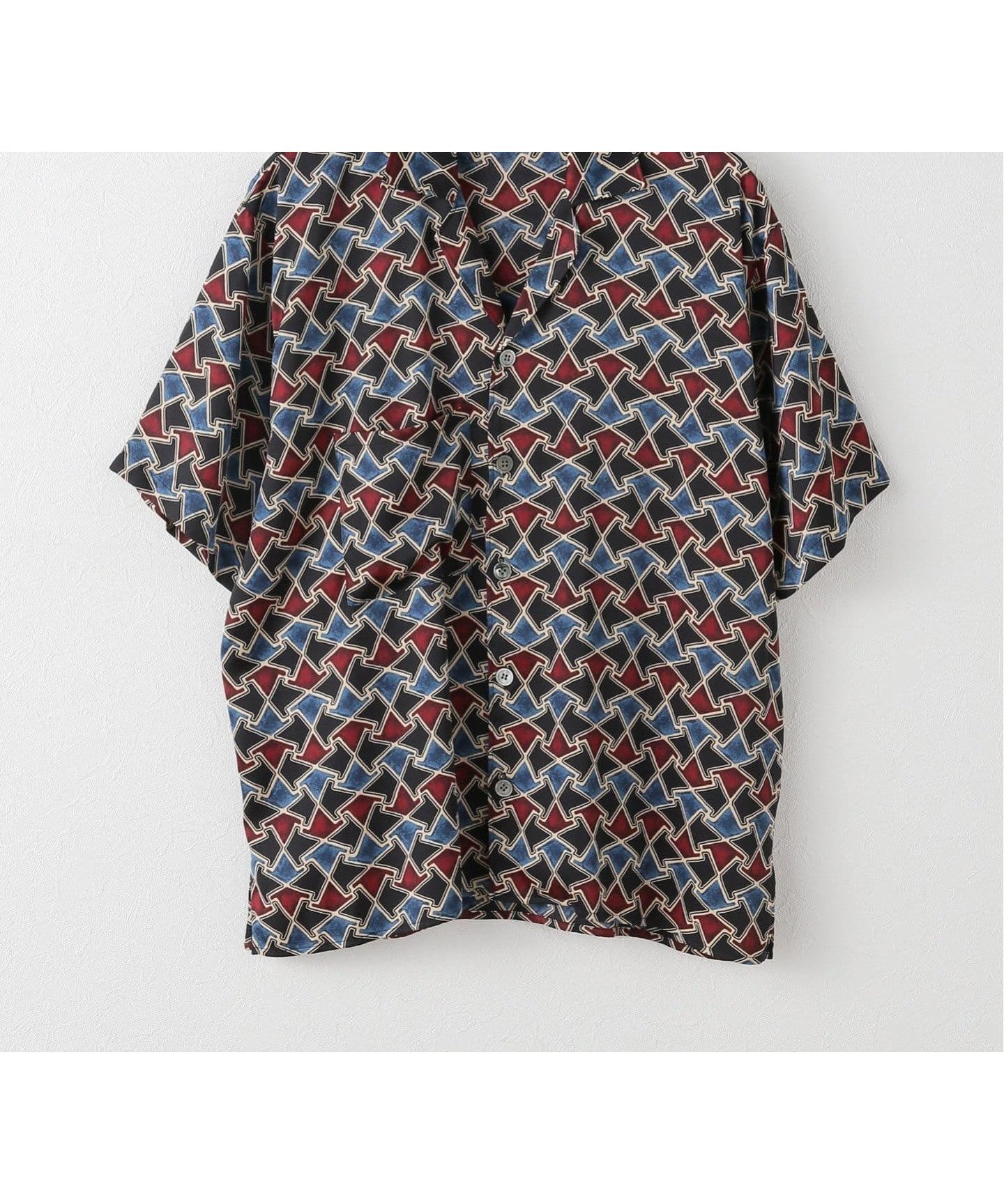 【ジャーナルスタンダード/JOURNAL STANDARD】のサテンマルチプリントシャツ インテリア・キッズ・メンズ・レディースファッション・服の通販 founy(ファニー) 　ファッション　Fashion　レディースファッション　Ladies' Fashion Online　トップス・カットソー　Tops/Tshirt　シャツ/ブラウス　Shirts/Blouses　2025年　2025　2025春夏・S/S　Ss,Spring/Summer,2025　おすすめ　Recommend　プリント　Print　レッド A|ID: prp329100004589211 ipo3291000000032626506