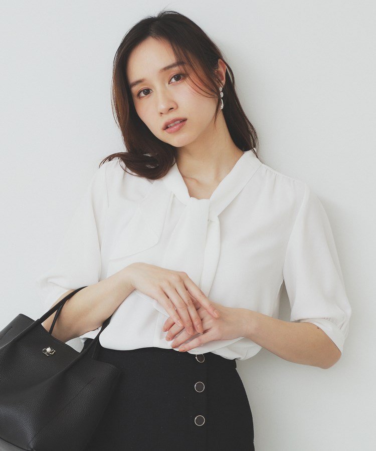 【インデックス/INDEX】のラッフルボウタイブラウス【洗濯機洗い可/イージーアイロン】 人気、トレンドファッション・服の通販 founy(ファニー) 　ファッション　Fashion　レディースファッション　Ladies' Fashion Online　トップス・カットソー　Tops/Tshirt　シャツ/ブラウス　Shirts/Blouses　おすすめ　Recommend　カーディガン　Cardigan　ジャケット　Jacket　スタイリッシュ　Stylish　バランス　Balance　フロント　Front　エレガント 上品　Elegant　 other-1|ID: prp329100004589347 ipo3291000000032660187