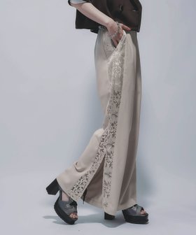 【ハレ/HARE】のヴィンテージシシュウフレアパンツ 人気、トレンドファッション・服の通販 founy(ファニー) ファッション Fashion レディースファッション Fashion for Women パンツ Pants & Trousers ウェーブ Wavy Pattern 厚底 Platform Shoes コンパクト Compact, Small Size サンダル Sandals, Summer Shoes シアー Sheer, See-Through シューズ Shoes, Footwear スクエア Square, Square Shape ストレート Straight, Straight Cut スニーカー Sneakers, Trainers スリット Slit, Slit Detail チュール Tulip, Tulip Motif バランス Balance, Style Balance バレエ Ballet, Ballet Style フラワー Flower, Floral フレア Flare, Flared ミュール Mule, Backless Shoes モチーフ Motif, Design Theme 無地 Plain, Solid Color リブニット Rib Knit, Ribbed Knit おすすめ Recommended / Our Picks 夏 Summer エレガント 上品 Elegant |ID:prp329100004589494
