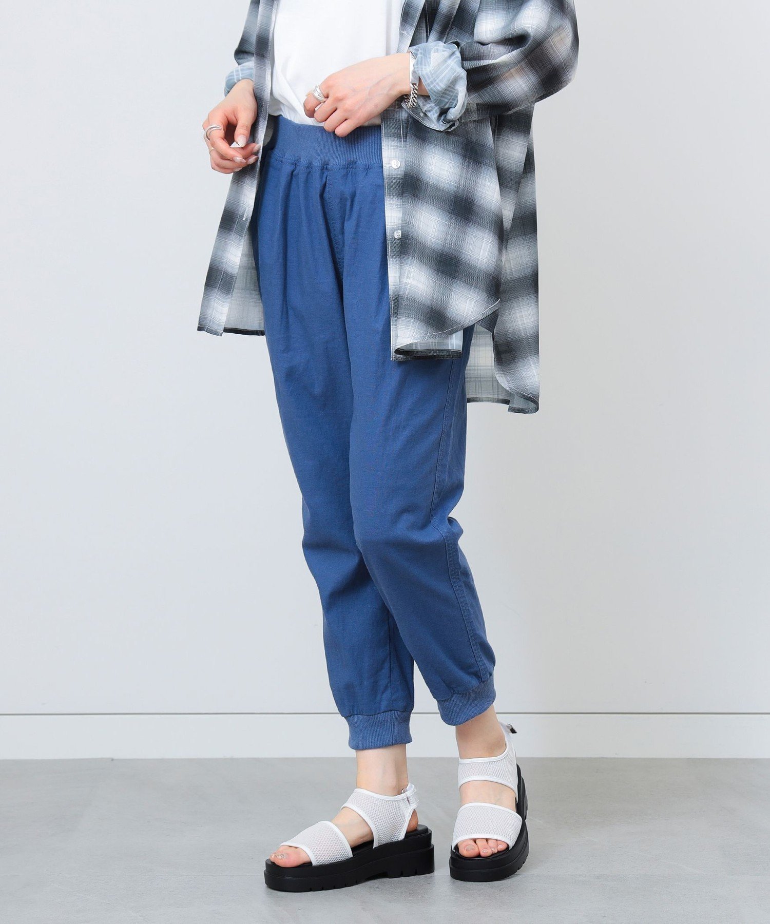 【ビームス ハート/BEAMS HEART】の麻混ドライタッチ ジョグパンツ(S~M・洗濯可) ウエストゴム イージーパンツ インテリア・キッズ・メンズ・レディースファッション・服の通販 founy(ファニー) 　ファッション　Fashion　レディースファッション　Ladies' Fashion Online　パンツ　Pants　おすすめ　Recommend　シャーリング　Shirring　スニーカー　Sneakers　ドローコード　Draw Cord　ベーシック　Basic　リラックス　Relax　ビジネス 仕事 通勤　Business　BLUE|ID: prp329100004589495 ipo3291000000032692907
