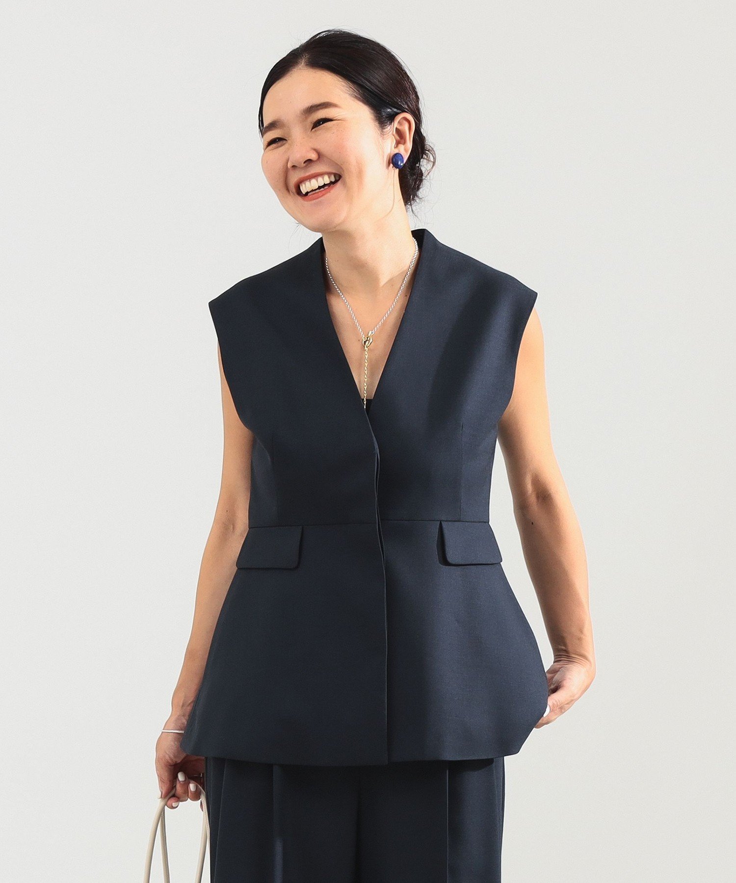 【デミルクス ビームス/Demi-Luxe BEAMS】のエディター東原妙子 * Demi-Luxe BEAMS / ツイル ペプラム ジレ インテリア・キッズ・メンズ・レディースファッション・服の通販 founy(ファニー) 　ファッション　Fashion　レディースファッション　Ladies' Fashion Online　アウター　Coat Outerwear　トップス・カットソー　Tops/Tshirt　ベスト/ジレ　Gilets/Vests　シンプル　Simple　セットアップ　Set Up　ツイル　Twill　フィット　Fit　フォーマル　Formal　ペプラム　Peplum　エレガント 上品　Elegant　NAVY|ID: prp329100004589513 ipo3291000000032560963