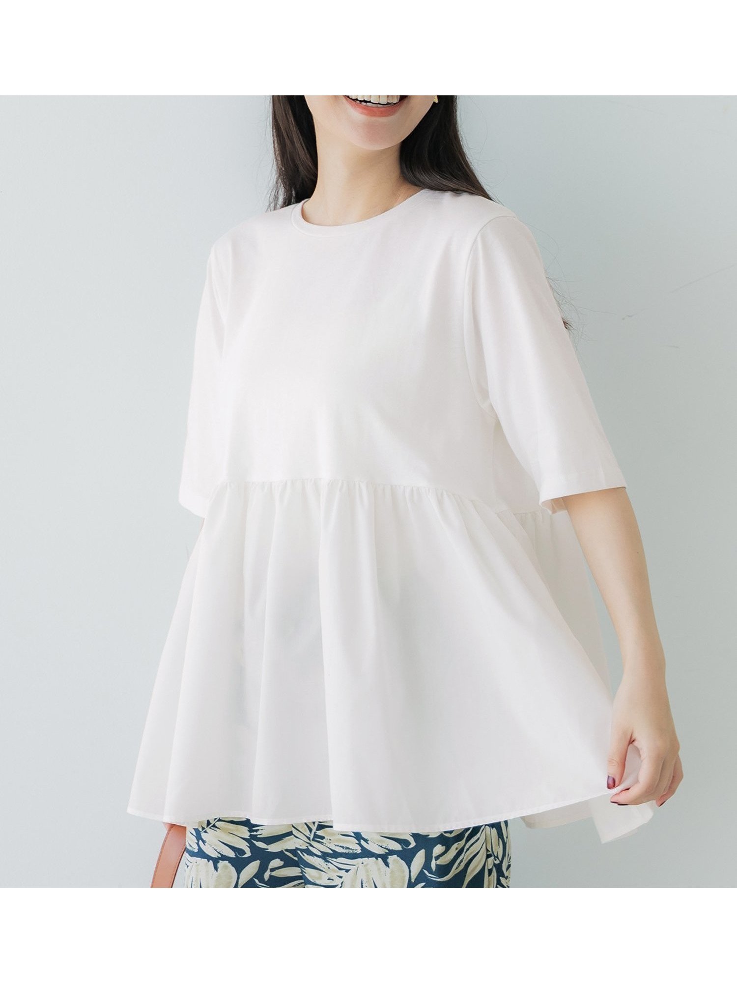 【コカ/COCA】のクルーネックドッキングカットソー 人気、トレンドファッション・服の通販 founy(ファニー) 　ファッション　Fashion　レディースファッション　Fashion for Women　トップス・カットソー　Cut & Sew Tops　カットソー・ベーシックTシャツ　Cut-and-Sewn Tops / Stretch Tees & Basics　カットソー　Cut and Sewn Top　シンプル　Simple, Minimal　デニム　Denim, Jeans Material　ドッキング　Docking, Mixed Material　ポケット　Pocket, Pocket Detail　ミックス　Mix, Mixed Style　エレガント 上品　Elegant　 other-1|ID: prp329100004589523 ipo3291000000032688347