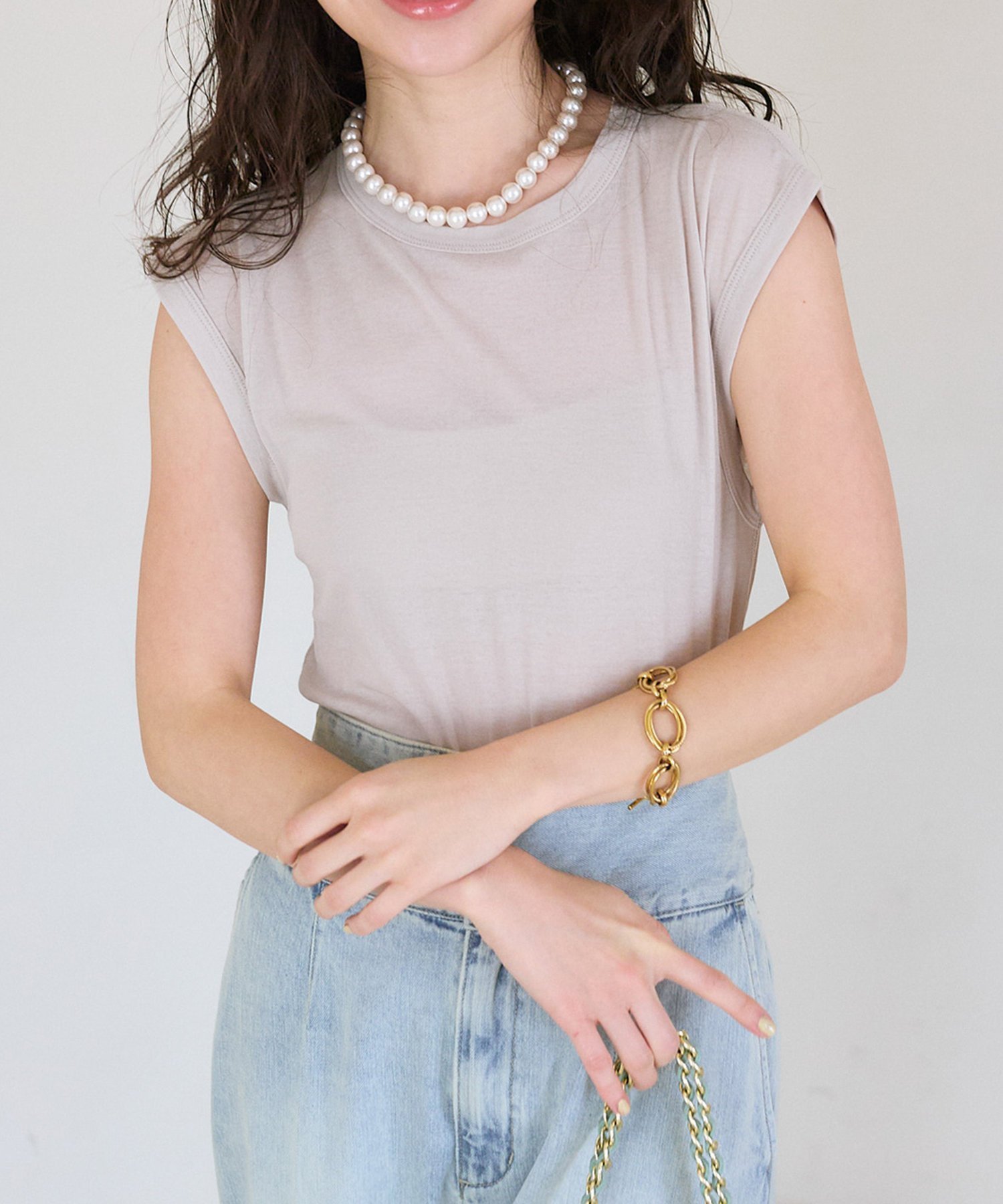 【ラブティックボンボン/La boutique BonBon】の【名品・着回し力抜群】シアーノースリーブカットソー インテリア・キッズ・メンズ・レディースファッション・服の通販 founy(ファニー) 　ファッション　Fashion　レディースファッション　Fashion for Women　トップス・カットソー　Cut & Sew Tops　キャミソール&ノースリーブ　Camisoles & Sleeveless Tops　カットソー・ベーシックTシャツ　Cut-and-Sewn Tops / Stretch Tees & Basics　おすすめ　Recommended / Our Picks　インナー　Innerwear　コンパクト　Compact, Small Size　シアー　Sheer, See-Through　シンプル　Simple, Minimal　ロング　Long, Long-Length　エレガント 上品　Elegant　グレージュ|ID: prp329100004590038 ipo3291000000032762320