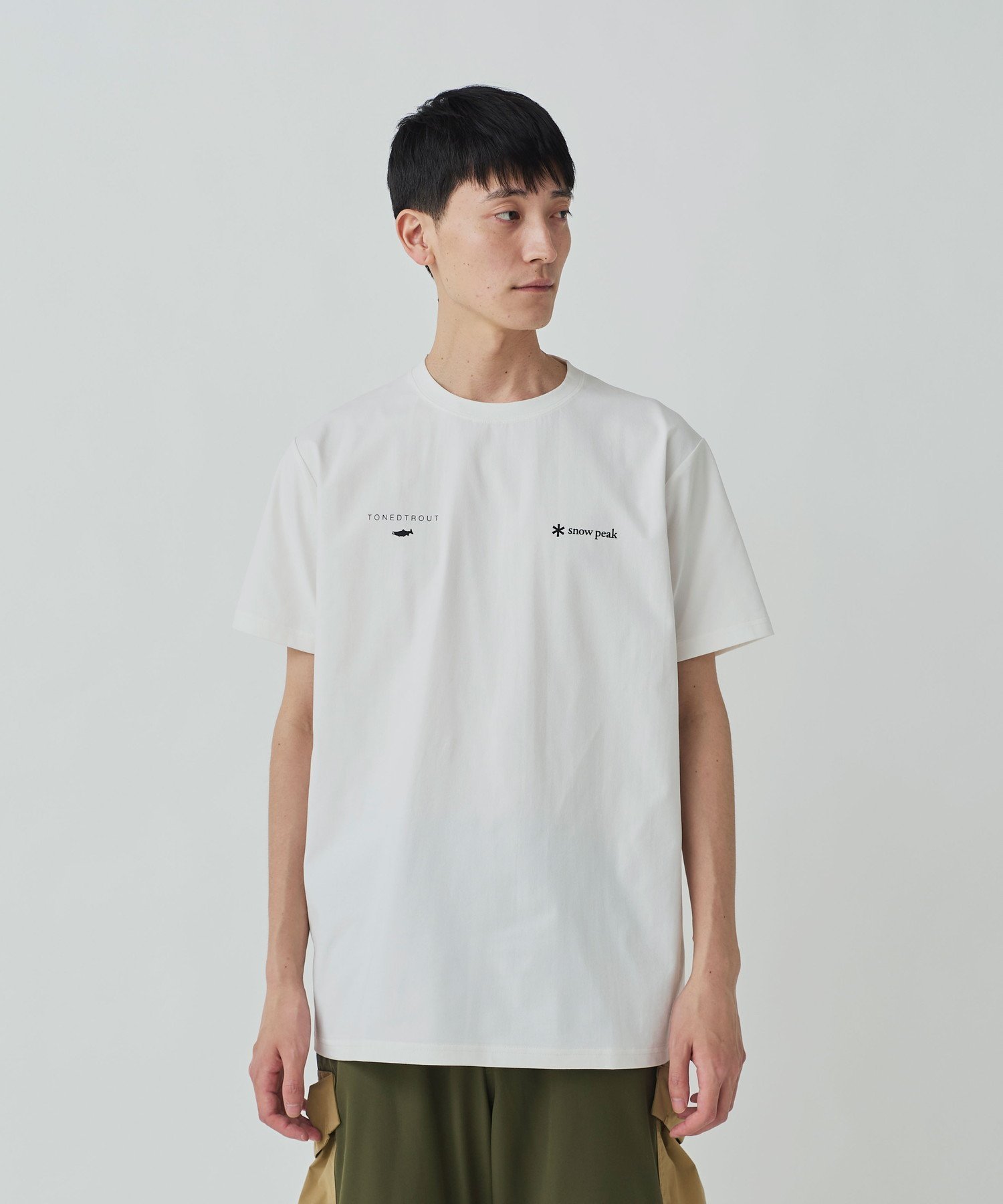 【スノーピーク/SNOW PEAK】のToned Trout Mt.Tanigawa T-Shirt インテリア・キッズ・メンズ・レディースファッション・服の通販 founy(ファニー) 　ファッション　Fashion　レディースファッション　Ladies' Fashion Online　トップス・カットソー　Tops/Tshirt　シャツ/ブラウス　Shirts/Blouses　ロング / Tシャツ　T-Shirts　春　Spring　グラフィック　Graphic　シンプル　Simple　スマート　Smart　半袖　Short Sleeve　モチーフ　Motif　S/S・春夏　Ss・Spring/Summer　夏　Summer　2025年　2025　2025春夏・S/S　Ss,Spring/Summer,2025　OFF WHITE|ID: prp329100004590138 ipo3291000000032568592