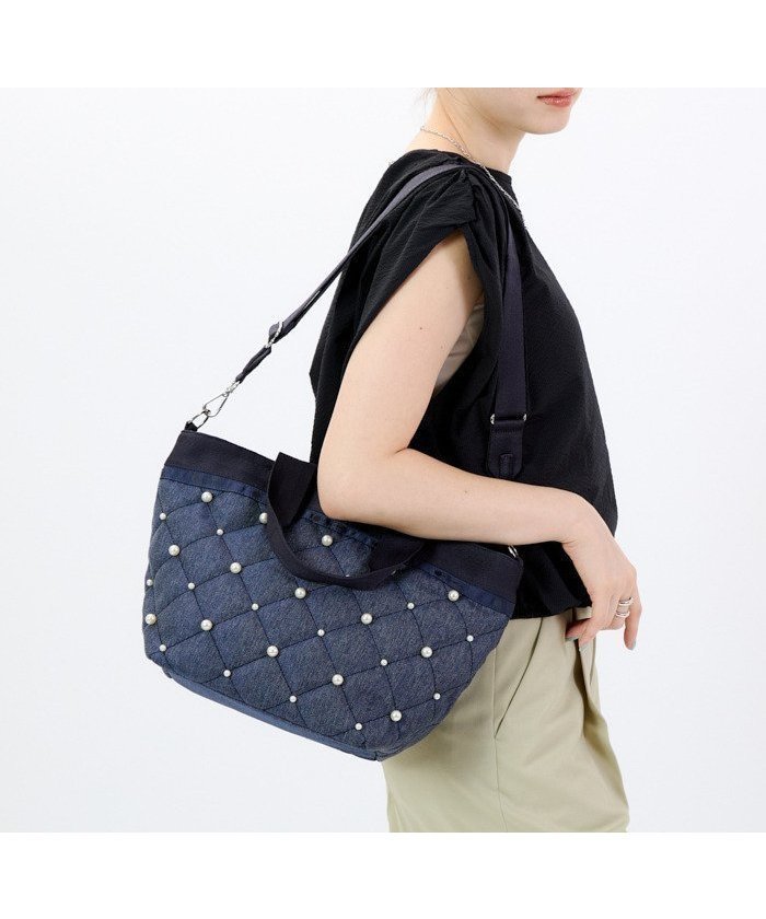 【レスポートサック/LeSportsac】の【公式】レスポートサック ショルダーバッグ 1648LC81 LeSportsac インテリア・キッズ・メンズ・レディースファッション・服の通販 founy(ファニー) https://founy.com/ ファッション Fashion レディースファッション Ladies' Fashion Online スポーツウェア Sportswear スポーツ バッグ/ポーチ Sports Bag/Pouch キルティング Quilting コレクション Collection デニム Denim パール Pearl ポケット Pocket 財布 Wallet |ID: prp329100004590185 ipo3291000000032568986