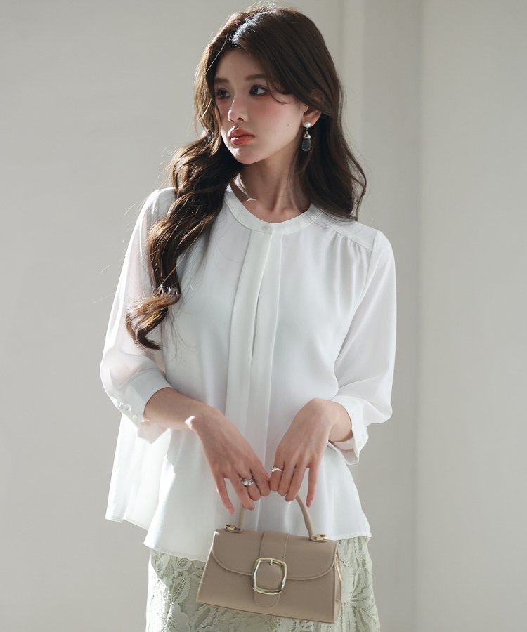【ドレス/DRESS+】のブラウス 七分袖 2way トップス プルオーバー インテリア・キッズ・メンズ・レディースファッション・服の通販 founy(ファニー) 　ファッション　Fashion　レディースファッション　Fashion for Women　トップス・カットソー　Cut & Sew Tops　シャツ・ブラウス・オフィスカジュアル　Elegant Blouses & Button-Ups　カジュアルプルオーバー・ニットトップス　Pullovers & Knit Tops / Casual Pullovers　とろみ　Fluid, Flowy Fabric　インナー　Innerwear　オケージョン　Occasion Wear　ギャザー　Gathered, Ruffled　シンプル　Simple, Minimal　スキッパー　Skipper, Open Collar　フェミニン　Feminine, Girly　フロント　Front, Front Design　ホワイト|ID: prp329100004590314 ipo3291000000033460312