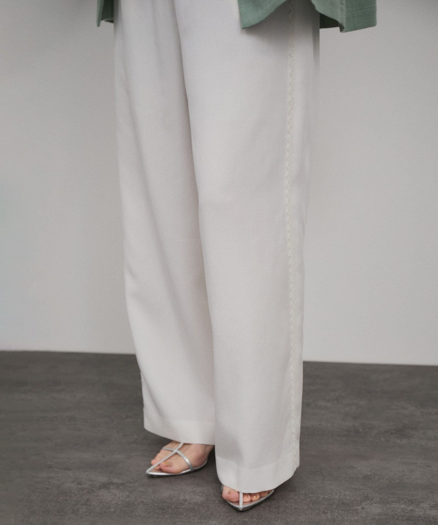 【サロン アダム エ ロペ/SALON adam et rope'】のサイドレースイージーリラックスパンツ 人気、トレンドファッション・服の通販 founy(ファニー) 　ファッション　Fashion　レディースファッション　Fashion for Women　パンツ　Pants & Trousers　春　Spring　シンプル　Simple, Minimal　タンク　Tank Top, Sleeveless Top　ポケット　Pocket, Pocket Detail　レース　Lace, Lace Fabric　S/S・春夏　SS, Spring/Summer, Warm Season　夏　Summer　エレガント 上品　Elegant　 other-1|ID: prp329100004590339 ipo3291000000033243318