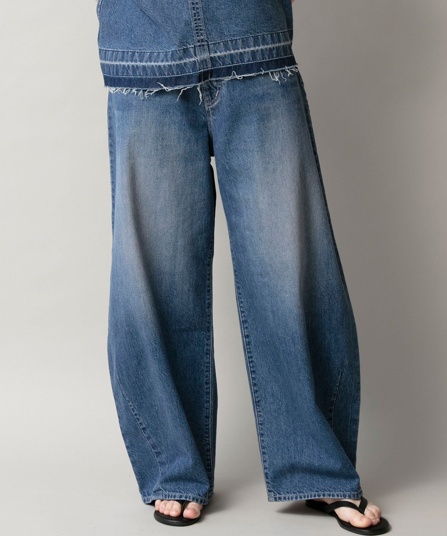 【ジョンブルプライベートラボ/Johnbull Private labo】のデニムバレルパンツ インテリア・キッズ・メンズ・レディースファッション・服の通販 founy(ファニー) 　ファッション　Fashion　レディースファッション　Fashion for Women　パンツ　Pants & Trousers　インナー　Innerwear　春　Spring　秋　Autumn　コンパクト　Compact, Small Size　サンダル　Sandals, Summer Shoes　ショート　Short, Short Length　シンプル　Simple, Minimal　ジャケット　Jacket, Outerwear　ジーンズ　Jeans, Denim Pants　タートル　Turtleneck, Turtle Collar　デニム　Denim, Jeans Material　バランス　Balance, Style Balance　ブルゾン　Blouson, Bomber Jacket　ポケット　Pocket, Pocket Detail　モッズコート　Mods Coat, Military Parka　リラックス　Relax, Relaxed Fit　ワイド　Wide, Wide Fit　冬　Winter / This Winter　S/S・春夏　SS, Spring/Summer, Warm Season　おすすめ　Recommended / Our Picks　夏　Summer　インディゴブルー|ID: prp329100004590348 ipo3291000000032756163
