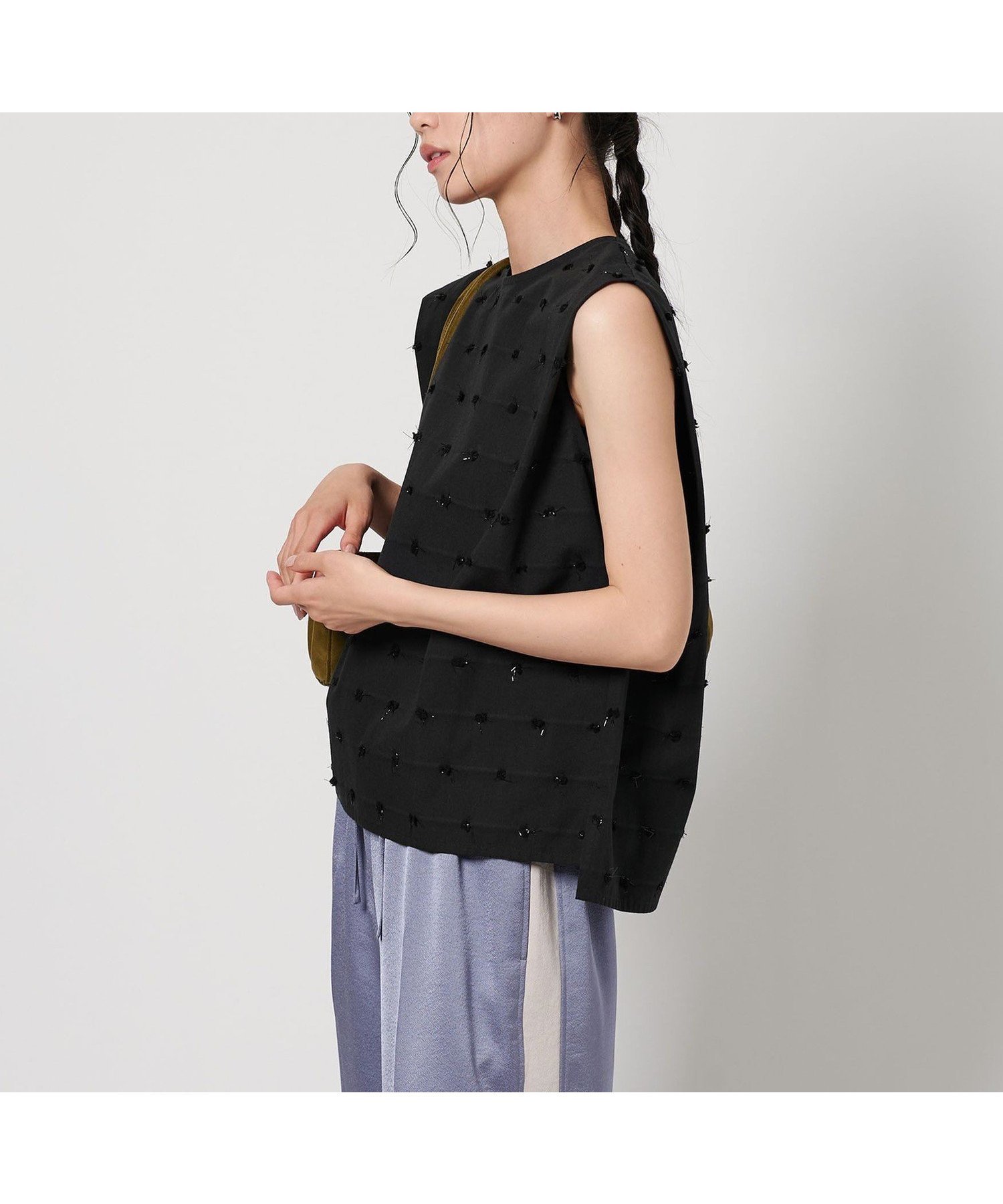 【ビューティ&ユース ユナイテッドアローズ/BEAUTY&YOUTH / UNITED ARROWS】のドット ジャガード ノースリーブ ブラウス インテリア・キッズ・メンズ・レディースファッション・服の通販 founy(ファニー) 　ファッション　Fashion　レディースファッション　Ladies' Fashion Online　トップス・カットソー　Tops/Tshirt　キャミソール / ノースリーブ　No Sleeves　シャツ/ブラウス　Shirts/Blouses　おすすめ　Recommend　インナー　Inner　グログラン　Grosgrain　シンプル　Simple　ジャケット　Jacket　デニム　Denim　ドット　Dot　ノースリーブ　No Sleeve　ボトム　Bottom　モチーフ　Motif　定番　Standard　BLACK|ID: prp329100004590449 ipo3291000000032571773
