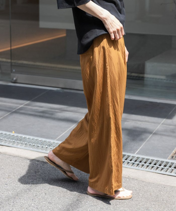 【アーバンリサーチ ドアーズ/URBAN RESEARCH DOORS】のFORK SPOON レーヨンナイロンイージーパンツ インテリア・キッズ・メンズ・レディースファッション・服の通販 founy(ファニー) https://founy.com/ ファッション Fashion レディースファッション Fashion for Women パンツ Pants & Trousers 2025年 2025 2025春夏・S/S Spring/Summer 2025 SS25 とろみ Fluid, Flowy Fabric ギャザー Gathered, Ruffled ストレート Straight, Straight Cut ノースリーブ Sleeveless, No-Sleeve フロント Front, Front Design ベーシック Basic, Essential ワイド Wide, Wide Fit エレガント 上品 Elegant 夏 Summer S/S・春夏 SS, Spring/Summer, Warm Season |ID: prp329100004590512 ipo3291000000032651457