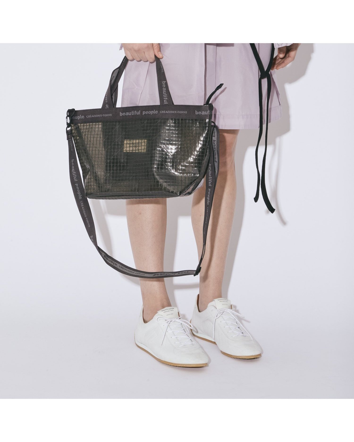 【ビューティフル ピープル/beautiful people】のplaid vinyl logo tape bag M インテリア・キッズ・メンズ・レディースファッション・服の通販 founy(ファニー) 　ファッション　Fashion　レディースファッション　Fashion for Women　ショルダー　Shoulder, Shoulder Strap　ポケット　Pocket, Pocket Detail　ポーチ　Pouch, Small Case　ラップ　Wrap, Wrap Design　財布　Wallet, Purse　black|ID: prp329100004590829 ipo3291000000033056853
