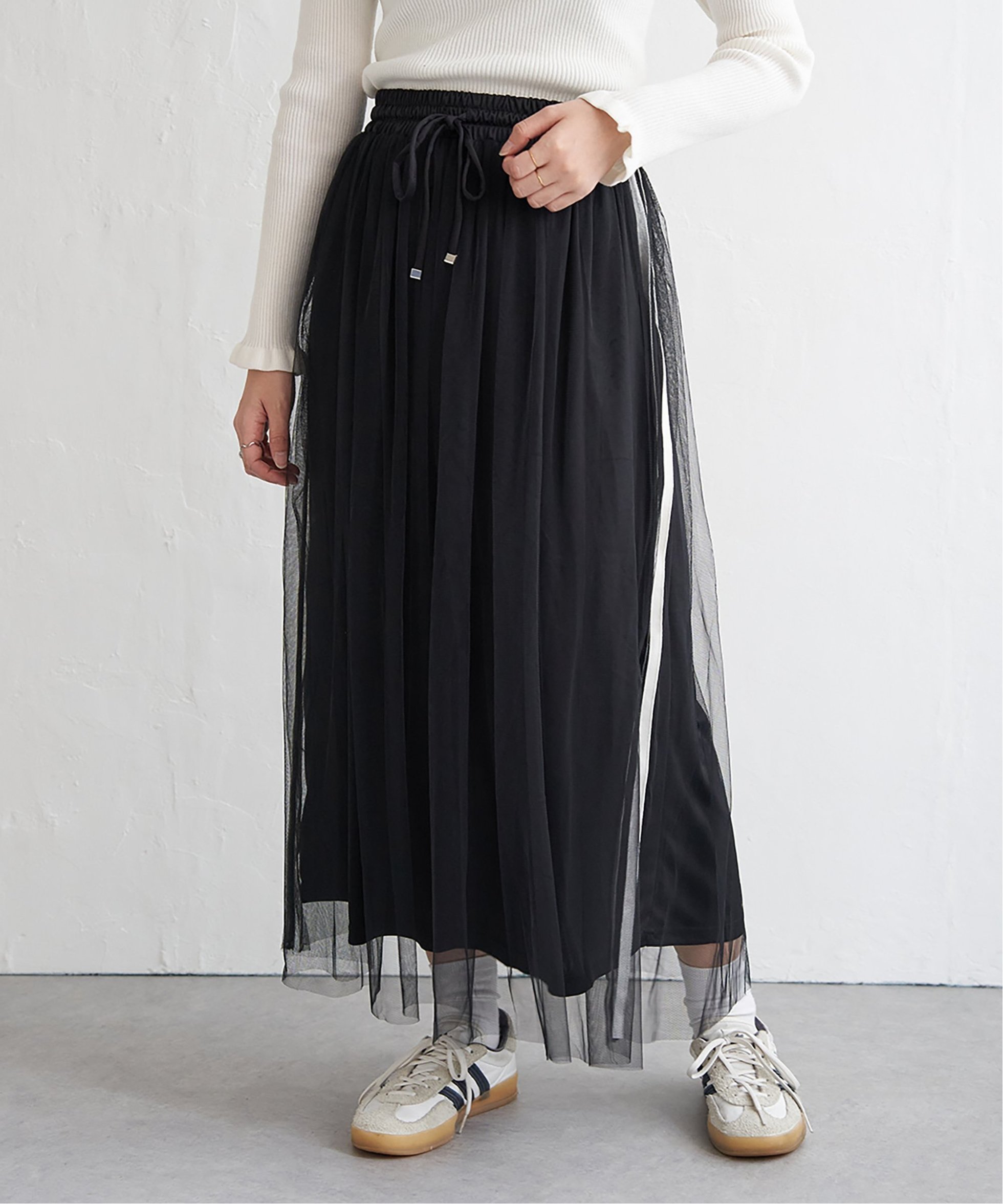 【ヴァンス エクスチェンジ/VENCE EXCHANGE】のサイドラインチュールスカート インテリア・キッズ・メンズ・レディースファッション・服の通販 founy(ファニー) 　ファッション　Fashion　レディースファッション　Ladies' Fashion Online　スカート　Skirt　おすすめ　Recommend　エアリー　Airy　ジャケット　Jacket　スウェット　Sweat　チュール　Tulle　フィット　Fit　フェミニン　Feminine　リラックス　Relax　ブラック|ID: prp329100004590949 ipo3291000000032653246