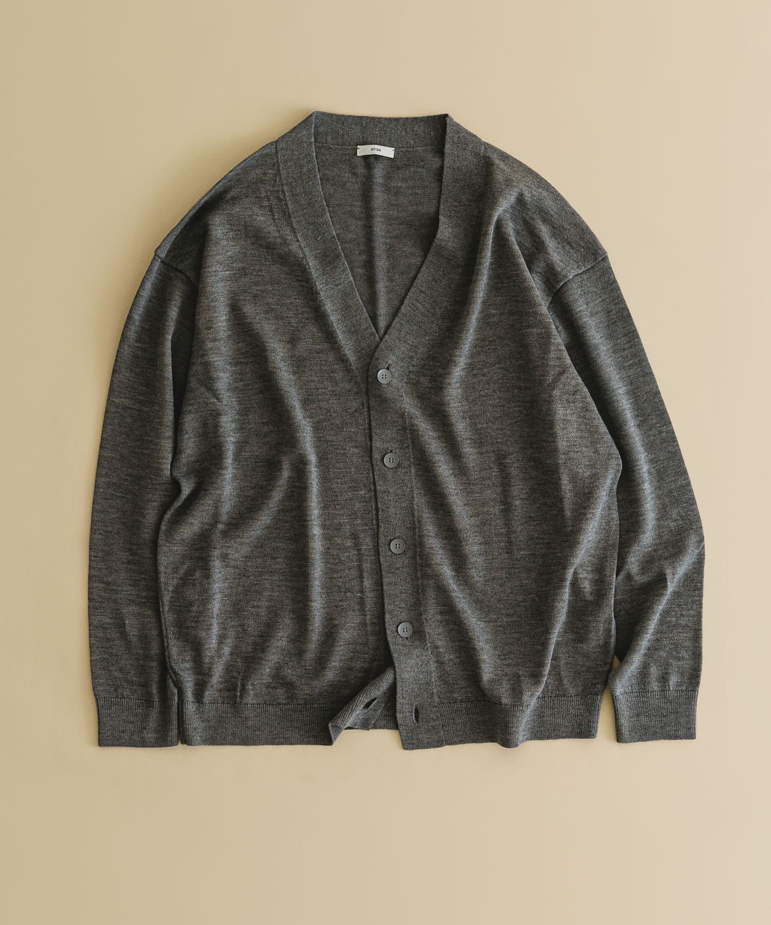 【アーバンリサーチ/URBAN RESEARCH / MEN】のATON WOOL WASHI OVERSIZED CARDIGAN インテリア・キッズ・メンズ・レディースファッション・服の通販 founy(ファニー) 　ファッション　Fashion　メンズファッション　Fashion for Men　カーディガン　Cardigan, Knitwear　トレンド　Trend, Trending Now　ベーシック　Basic, Essential　リネン　Linen, Linen Fabric　A/W・秋冬　Autumn/Winter　冬　Winter / This Winter　2024年　2024　2024-2025秋冬・A/W　Autumn/Winter 2024–25 AW24–25　003 GRAY|ID: prp329100004591125 ipo3291000000033575421