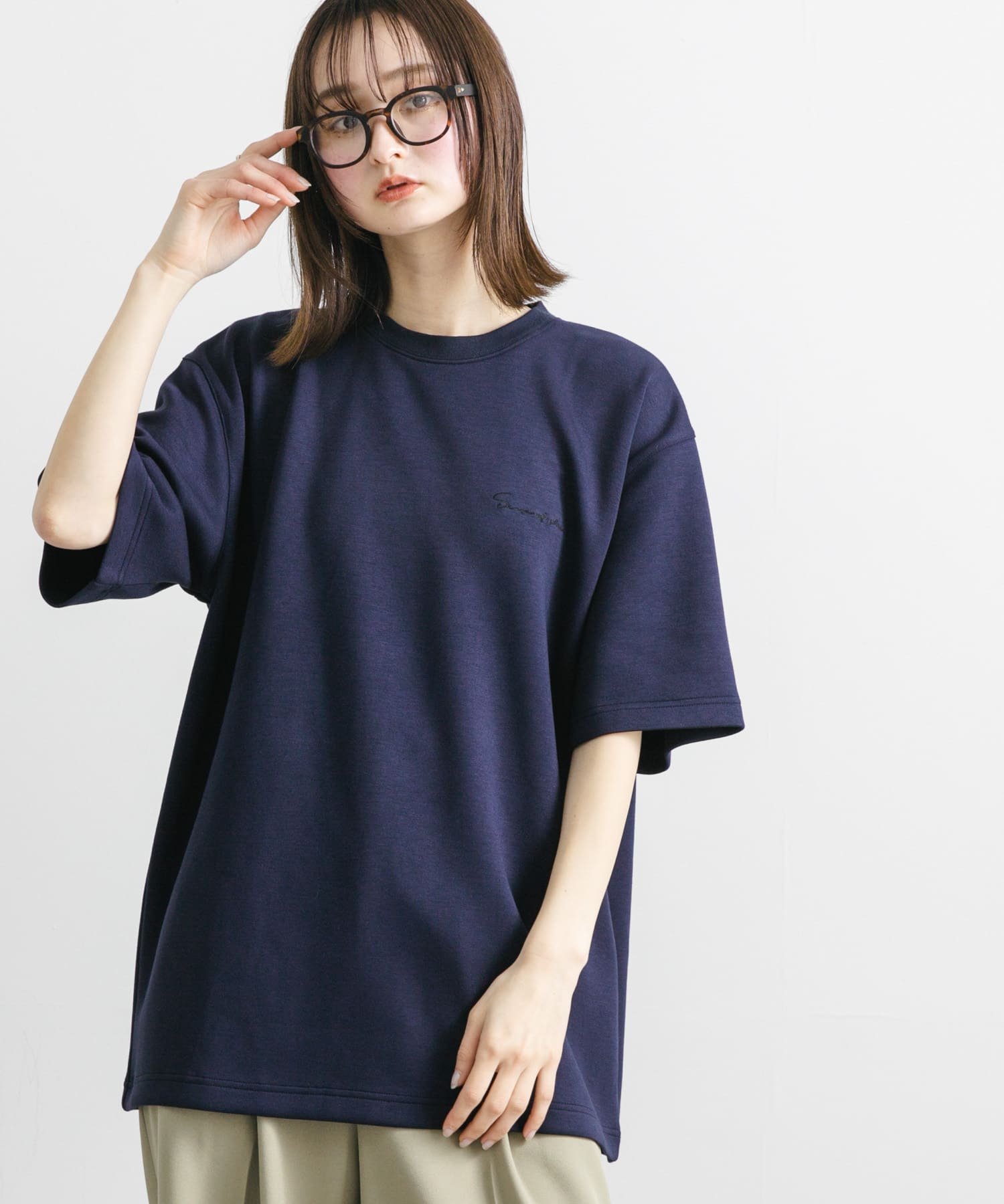 【センスオブプレイス/SENSE OF PLACE by URBAN RESEARCH / MEN】の『一部WEB限定カラー』『ユニセックス』シシュウダンボールポンチショートスリーブTシャツ インテリア・キッズ・メンズ・レディースファッション・服の通販 founy(ファニー) 　ファッション　Fashion　メンズファッション　Fashion for Men　2025年　2025　2025春夏・S/S　Spring/Summer 2025 SS25　インナー　Innerwear　ストレッチ　Stretch, Stretchy Fabric　レギュラー　Regular, Standard Fit　ワンポイント　One Point, Statement Accent　夏　Summer　S/S・春夏　SS, Spring/Summer, Warm Season　D.NVY×BLK|ID: prp329100004591220 ipo3291000000032998468