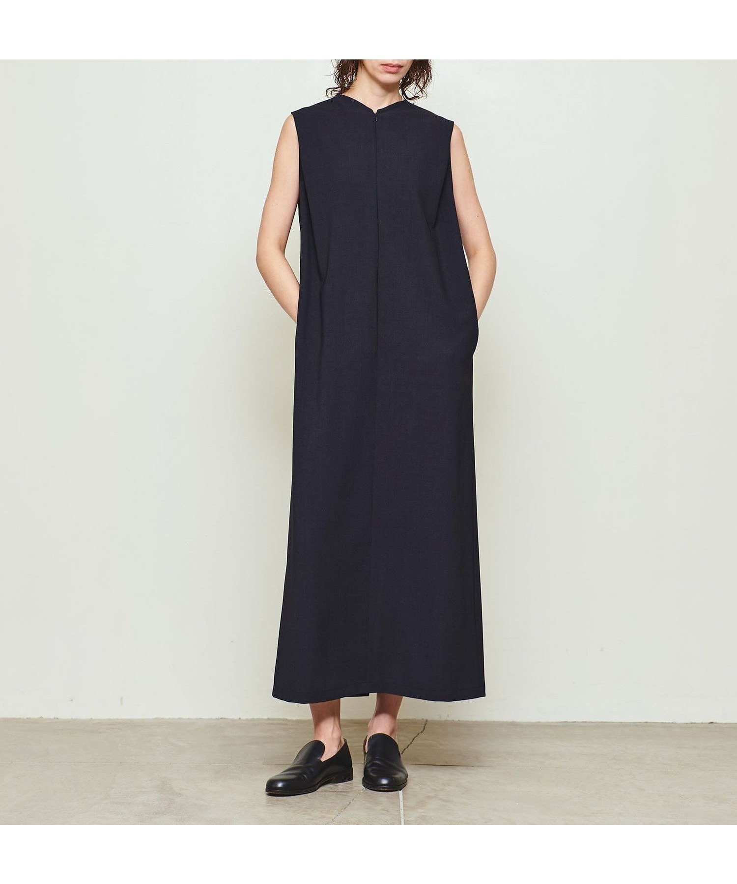 【ユナイテッドアローズ/UNITED ARROWS】のD.O UNITED ARROWS BY DAISUKE OBANA for WOMEN H/T SL/LESS DRESS/ワンピース インテリア・キッズ・メンズ・レディースファッション・服の通販 founy(ファニー) 　ファッション　Fashion　レディースファッション　Ladies' Fashion Online　ワンピース　Dress　ドレス　Party Dresses　エレガント 上品　Elegant　コレクション　Collection　シューズ　Shoes　定番　Standard　バランス　Balance　フラット　Flat　フロント　Front　ベスト　Vest　おすすめ　Recommend　NAVY|ID: prp329100004591733 ipo3291000000032593507