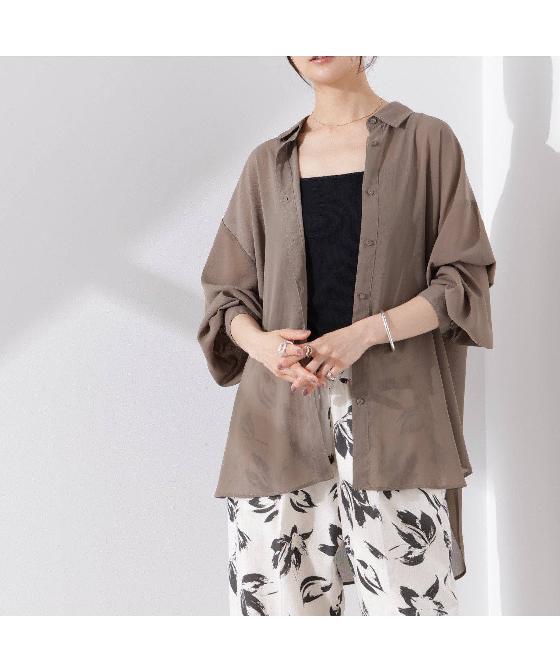 【ナノ ユニバース/nano universe】のシアー楊柳オーバーサイズシャツ インテリア・キッズ・メンズ・レディースファッション・服の通販 founy(ファニー) 　ファッション　Fashion　レディースファッション　Ladies' Fashion Online　トップス・カットソー　Tops/Tshirt　シャツ/ブラウス　Shirts/Blouses　アクセサリー　Accessories　ウォッシャブル　Washable　キャミソール　Camisole　シアー　Sheer　タンク　Tank　フロント　Front　ベーシック　Basic　羽織　Haori　ロング　Long　おすすめ　Recommend　夏　Summer　2025年　2025　2025春夏・S/S　Ss,Spring/Summer,2025　カーキベージュ6|ID: prp329100004591930 ipo3291000000032692204