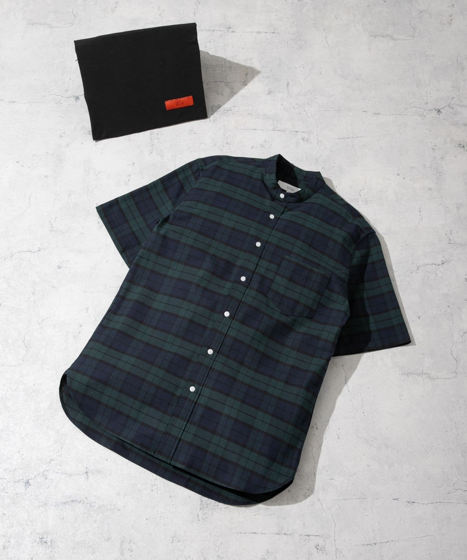 【アーバンリサーチ ロッソ/URBAN RESEARCH ROSSO / MEN】の『抗菌/消臭』『XXLサイズあり』ハイパフォーマンスバンドカラー半袖シャツ インテリア・キッズ・メンズ・レディースファッション・服の通販 founy(ファニー) 　ファッション　Fashion　メンズファッション　Men's Style Online　抗菌　Antibacterial　サマー　Summer　サングラス　Sunglasses　サンダル　Sandals　ショート　Short　シンプル　Simple　ストレッチ　Stretch　スニーカー　Sneakers　スラックス　Slacks　スリーブ　Sleeve　デニム　Denim　バランス　Balance　パフォーマンス　Performance　フィット　Fit　ベーシック　Basic　半袖　Short Sleeve　リュック　Ruck Sack　ワーク　Work　S/S・春夏　Ss・Spring/Summer　おすすめ　Recommend　夏　Summer　旅行　Travel　ビジネス 仕事 通勤　Business　2025年　2025　2025春夏・S/S　Ss,Spring/Summer,2025　BLK WATCH|ID: prp329100004591972 ipo3291000000032681664