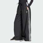 【アディダス/adidas】の【公式】アディダス adidas ファイヤーバード オーバーサイズド トラックパンツ ブラック|ID: prp329100004592090 ipo3291000000032600009