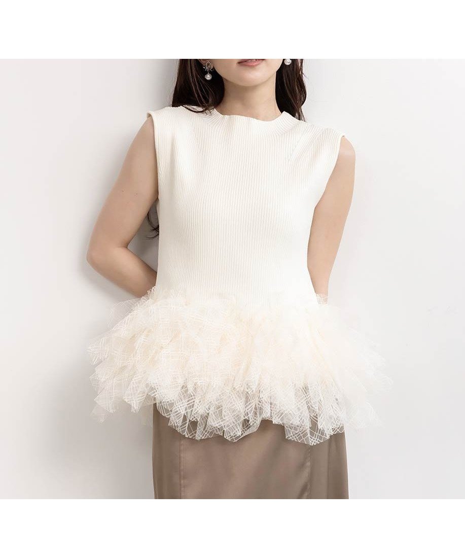 【ランダ/RANDA】のチュールフリルニットトップス 人気、トレンドファッション・服の通販 founy(ファニー) 　ファッション　Fashion　レディースファッション　Fashion for Women　トップス・カットソー　Cut & Sew Tops　ニット　Knit Tops & Sweaters　コンパクト　Compact, Small Size　シンプル　Simple, Minimal　ドッキング　Docking, Mixed Material　フィット　Fit, Slim Fit　ペプラム　Peplum, Flared Hem　 other-1|ID: prp329100004592592 ipo3291000000032605418