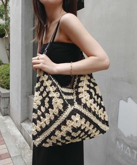 【コーナーズ/CORNERS】のクロシェ配色ペーパーかごバッグ 人気、トレンドファッション・服の通販 founy(ファニー) ファッション Fashion レディースファッション Ladies' Fashion Online バッグ Bag クロシェ Crochet トレンド Trend フェイクレザー Faux Leather ペーパー Paper ポケット Pocket リゾート Resort |ID:prp329100004592605