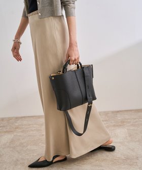 【ロペ/ROPE'】の【E POR】BAMBOO BAG Medium【超軽量】【25AW】 人気、トレンドファッション・服の通販 founy(ファニー) ファッション Fashion レディースファッション Ladies' Fashion Online コンパクト Compact 軽量 Lightweight ショルダー Shoulder スエード Suede ハンドバッグ Handbag ハーフ Half フォルム Form ボンディング Bonding ラップ Wrap おすすめ Recommend エレガント 上品 Elegant ビジネス 仕事 通勤 Business 2025年 2025 |ID:prp329100004592610