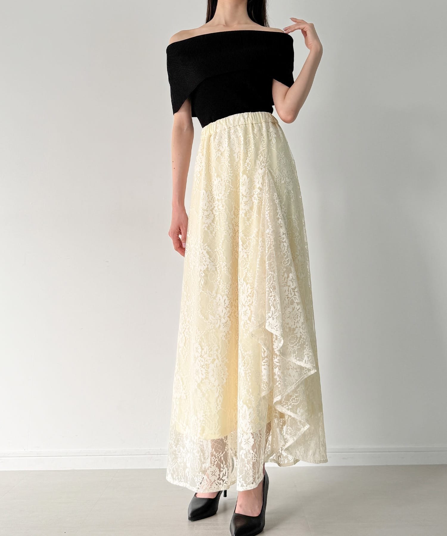 【ジュノア/JUNOAH】のラッフルスリットレースフレアスカート インテリア・キッズ・メンズ・レディースファッション・服の通販 founy(ファニー) 　ファッション　Fashion　レディースファッション　Ladies' Fashion Online　スカート　Skirt　Aライン/フレアスカート　Flared A-Line Skirts　クリーム|ID: prp329100004592620 ipo3291000000032605958