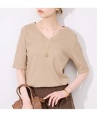【スローブ イエナ/SLOBE IENA】の《汗染み防止/抗菌防臭》リブVネックプルオーバー ベージュ|ID: prp329100004592622 ipo3291000000032796827