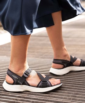 【キーン/KEEN】 WOMEN LEIKI OT SANDAL レディース レイキ オープントウ サンダル人気、トレンドファッション・服の通販 founy(ファニー) ファッション Fashion レディースファッション Ladies' Fashion Online アウトドア Outdoor ウォッシャブル Washable クッション Cushion 軽量 Lightweight サンダル Sandals スニーカー Sneakers スリッポン Slip-Ons フィット Fit フォーム Form ライニング Lining ラップ Wrap 旅行 Travel |ID:prp329100004592656