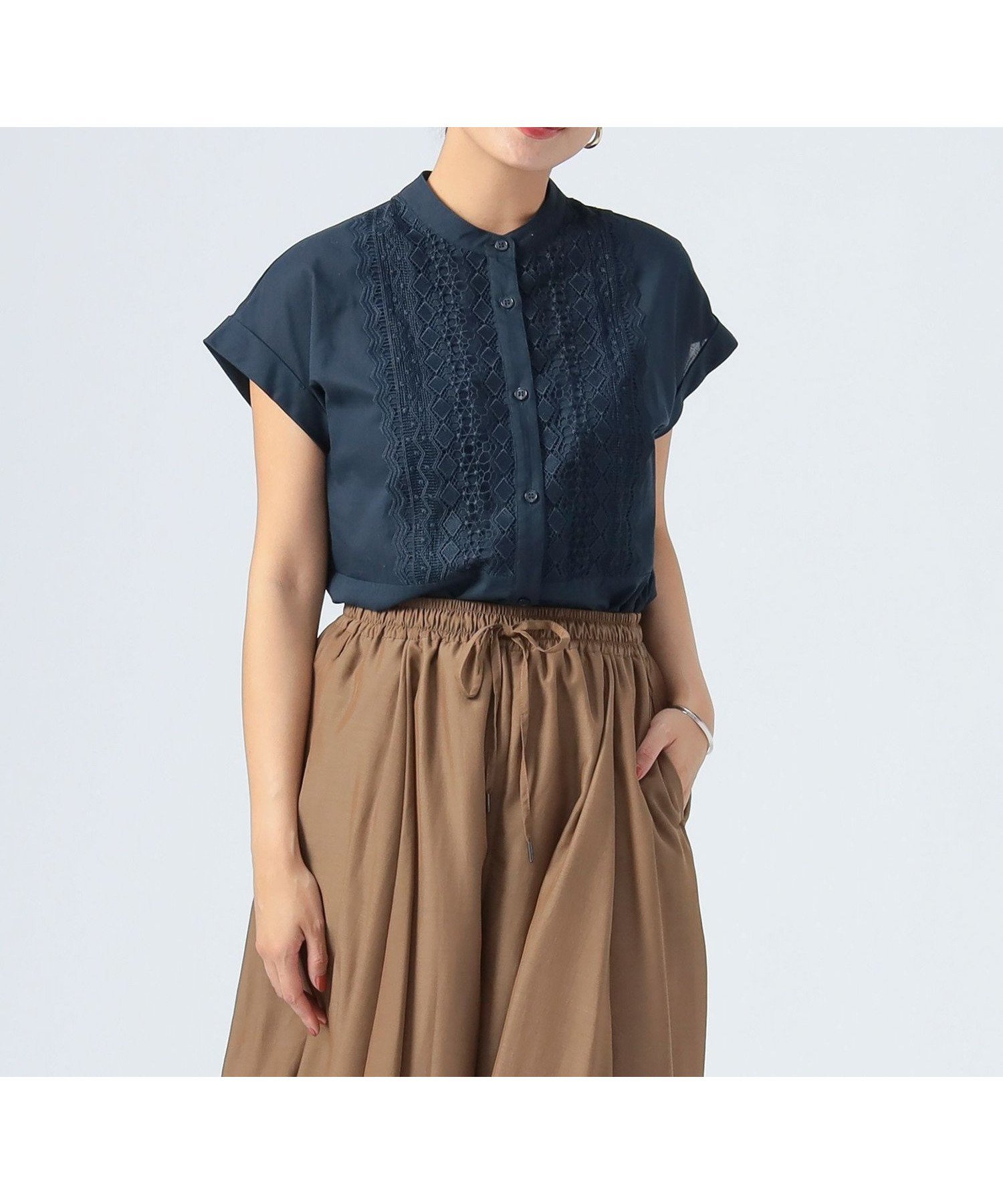 【ビームス ハート/BEAMS HEART】のレースヨーク シャツ インテリア・キッズ・メンズ・レディースファッション・服の通販 founy(ファニー) 　ファッション　Fashion　レディースファッション　Ladies' Fashion Online　トップス・カットソー　Tops/Tshirt　シャツ/ブラウス　Shirts/Blouses　インナー　Inner　ウェーブ　Wave　クラシカル　Classical　スタンド　Stand　デニム　Denim　フレア　Flare　ヨーク　Yoke　レース　Race　おすすめ　Recommend　夏　Summer　エレガント 上品　Elegant　ビジネス 仕事 通勤　Business　NAVY|ID: prp329100004592793 ipo3291000000032608549