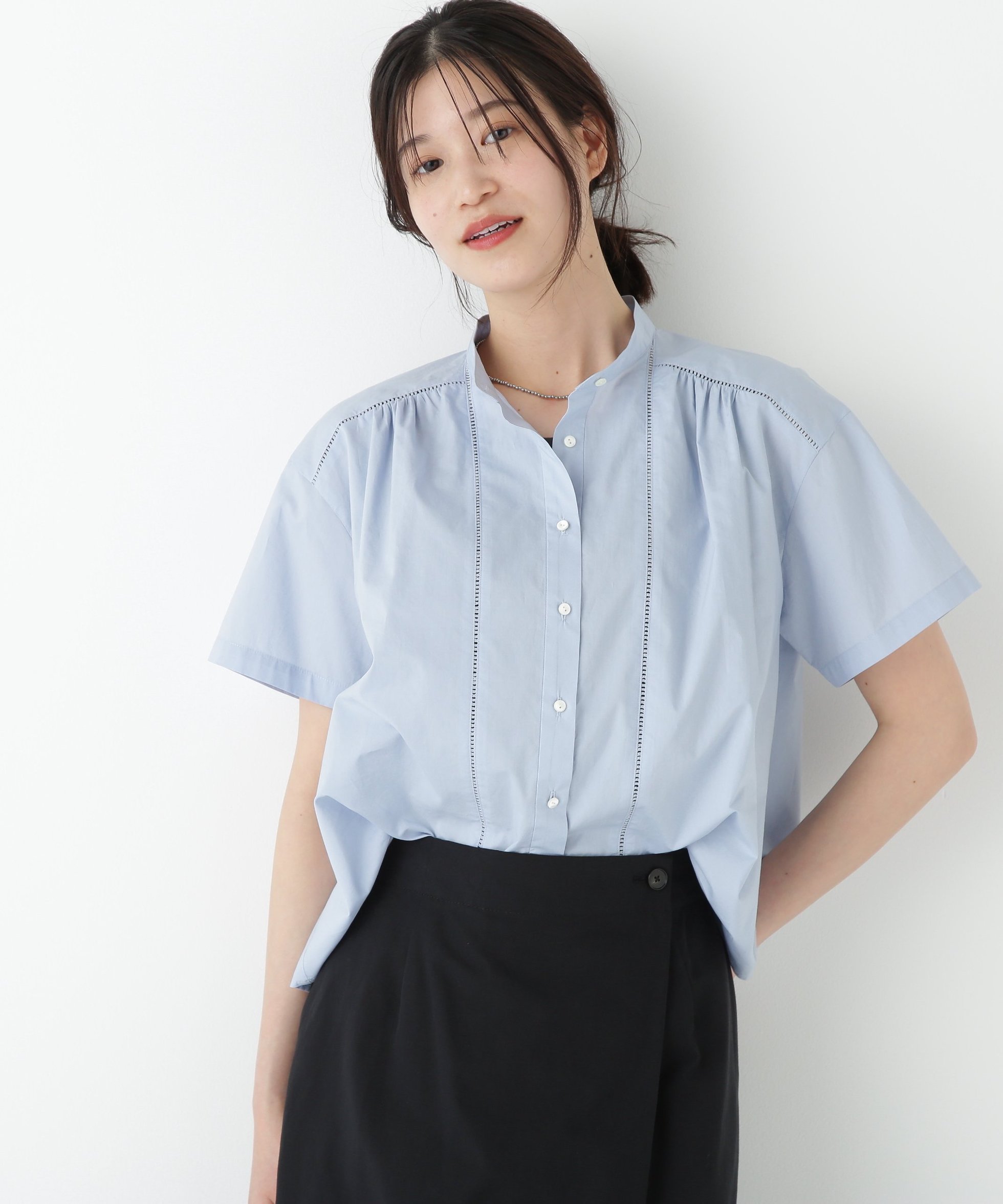 【ヒューマンウーマン/HUMAN WOMAN】のタイプライターブラウス インテリア・キッズ・メンズ・レディースファッション・服の通販 founy(ファニー) 　ファッション　Fashion　レディースファッション　Ladies' Fashion Online　トップス・カットソー　Tops/Tshirt　シャツ/ブラウス　Shirts/Blouses　おすすめ　Recommend　ギャザー　Gather　コンパクト　Compact　スタンダード　Standard　タイプライター　Typewriter　フロント　Front　ボトム　Bottom　レース　Race　エレガント 上品　Elegant　半袖　Short Sleeve　夏　Summer　ライトブルー|ID: prp329100004592802 ipo3291000000032608667