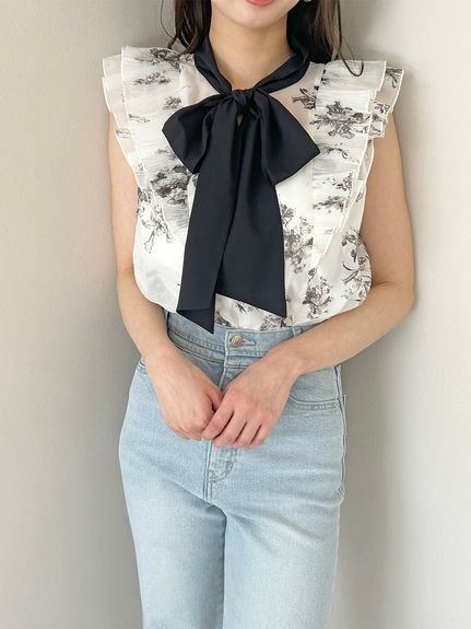 【スナイデル/SNIDEL】のノースリボウタイブラウス インテリア・キッズ・メンズ・レディースファッション・服の通販 founy(ファニー) 　ファッション　Fashion　レディースファッション　Ladies' Fashion Online　トップス・カットソー　Tops/Tshirt　シャツ/ブラウス　Shirts/Blouses　インナー　Inner　ウェーブ　Wave　エアリー　Airy　エレガント 上品　Elegant　オーガンジー　Organdy　クラシカル　Classical　シアー　Sheer　ストレート　Straight　フラワー　Flower　フリル　Frills　プリント　Print　プリーツ　Pleats　無地　Plain Color　リボン　Ribbon　おすすめ　Recommend　FLOWER[936]|ID: prp329100004592851 ipo3291000000032609186