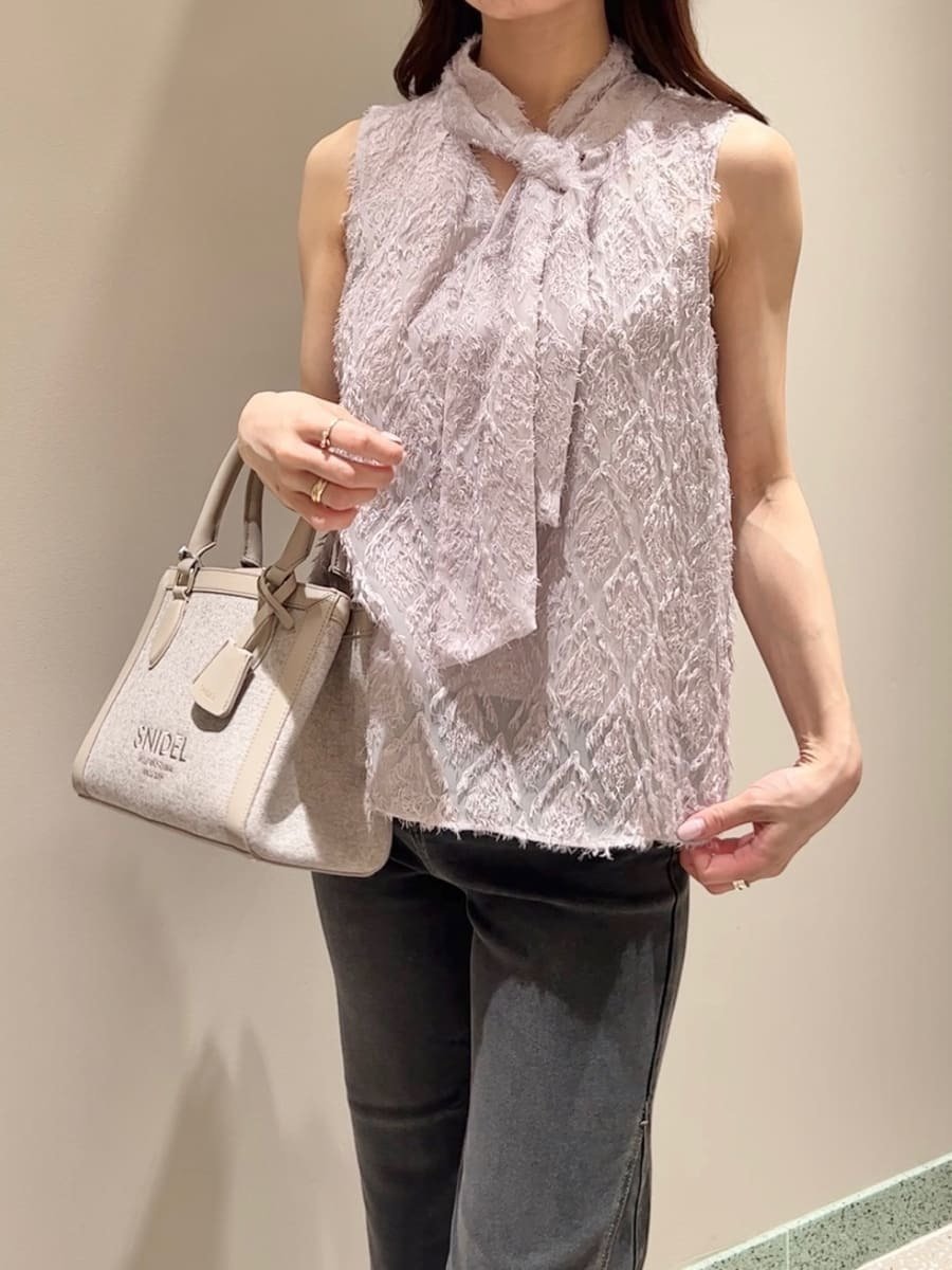 【スナイデル/SNIDEL】のノースリボウタイブラウス インテリア・キッズ・メンズ・レディースファッション・服の通販 founy(ファニー) 　ファッション　Fashion　レディースファッション　Fashion for Women　トップス・カットソー　Cut & Sew Tops　シャツ・ブラウス・オフィスカジュアル　Elegant Blouses & Button-Ups　インナー　Innerwear　スペシャル　Special, Limited Edition　スマート　Smart, Elegant　フェミニン　Feminine, Girly　フロント　Front, Front Design　ループ　Loop, Loop Knit　エレガント 上品　Elegant　PNK[066]|ID: prp329100004592851 ipo3291000000034013605