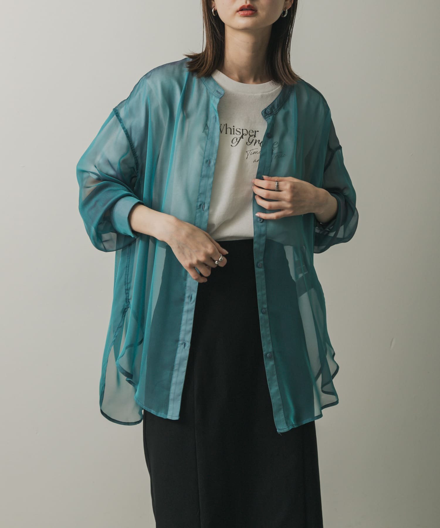【センスオブプレイス/SENSE OF PLACE by URBAN RESEARCH】の『一部WEB限定カラー』バンドカラーシャンブレーシアーシャツ インテリア・キッズ・メンズ・レディースファッション・服の通販 founy(ファニー) 　ファッション　Fashion　レディースファッション　Ladies' Fashion Online　トップス・カットソー　Tops/Tshirt　シャツ/ブラウス　Shirts/Blouses　2025年　2025　2025春夏・S/S　Ss,Spring/Summer,2025　キャミソール　Camisole　タンク　Tank　夏　Summer　春　Spring　S/S・春夏　Ss・Spring/Summer　TURQUOISE|ID: prp329100004592854 ipo3291000000032609212