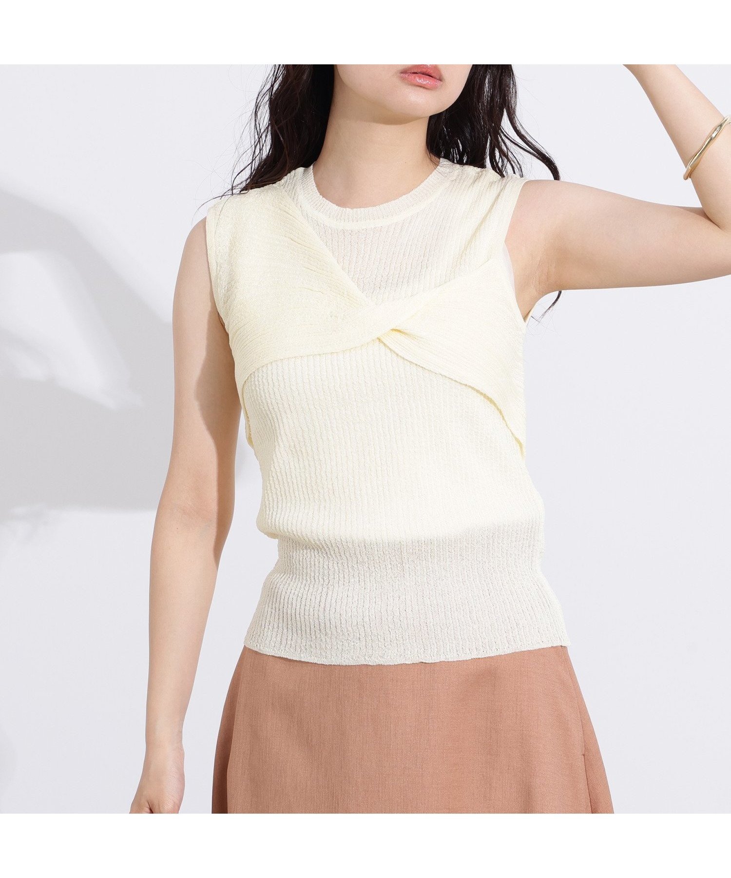 【エヌ ナチュラルビューティーベーシック/N.Natural Beauty basic】のフロントツイストリブニット インテリア・キッズ・メンズ・レディースファッション・服の通販 founy(ファニー) 　ファッション　Fashion　レディースファッション　Ladies' Fashion Online　トップス・カットソー　Tops/Tshirt　ニット　Knit Tops　アシンメトリー　Asymmetry　シアー　Sheer　シンプル　Simple　ツイスト　Twist　ノースリーブ　No Sleeve　リブニット　Rib Knit　クリームイエロー|ID: prp329100004592858 ipo3291000000032609254