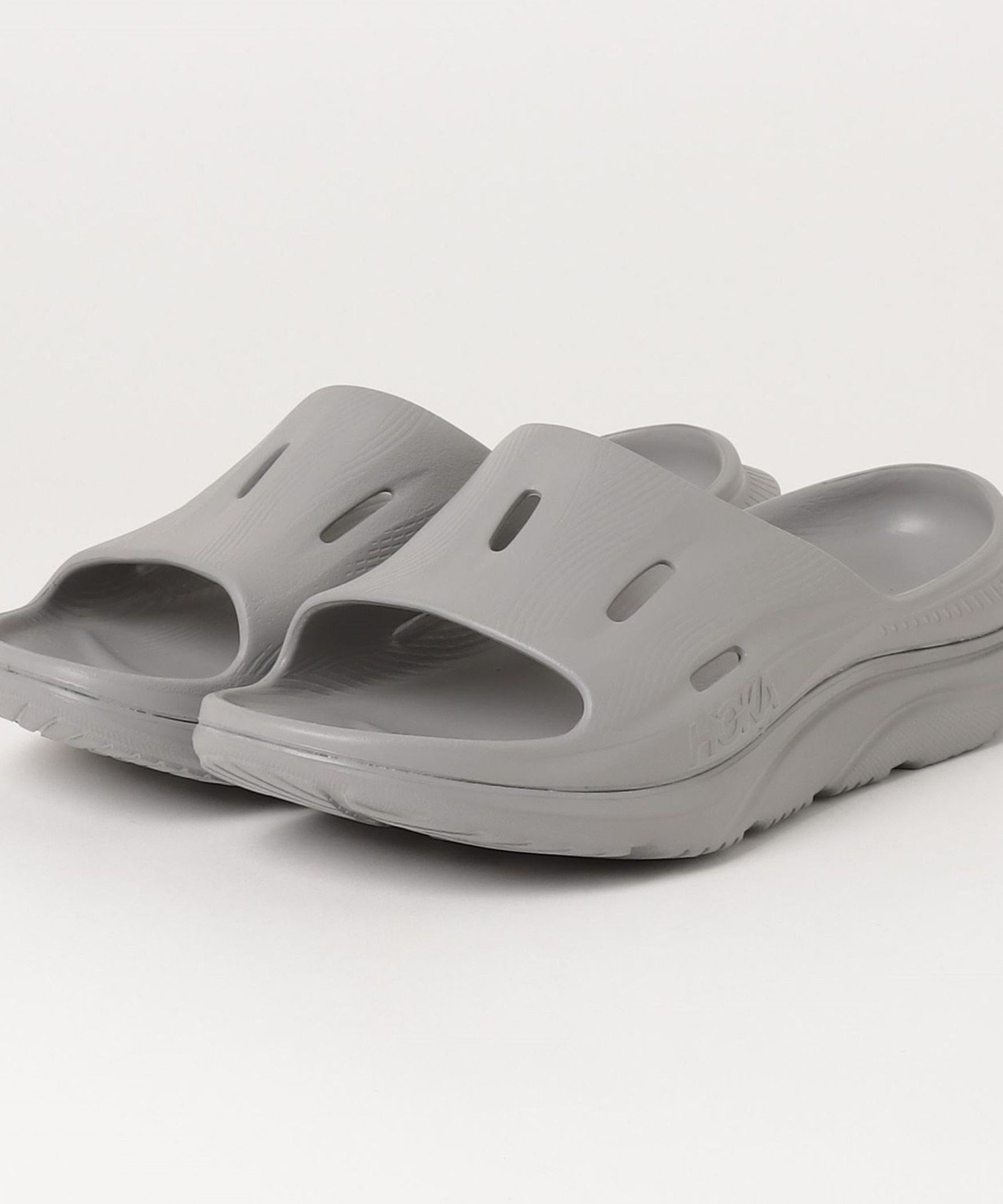 【シップス/SHIPS / MEN】のHOKA U ORA RECOVERY SLIDE 3 インテリア・キッズ・メンズ・レディースファッション・服の通販 founy(ファニー) 　ファッション　Fashion　メンズファッション　Fashion for Men　ランニング　Running, Running Wear, Activewear, Jogging　グレー|ID: prp329100004592863 ipo3291000000032743201