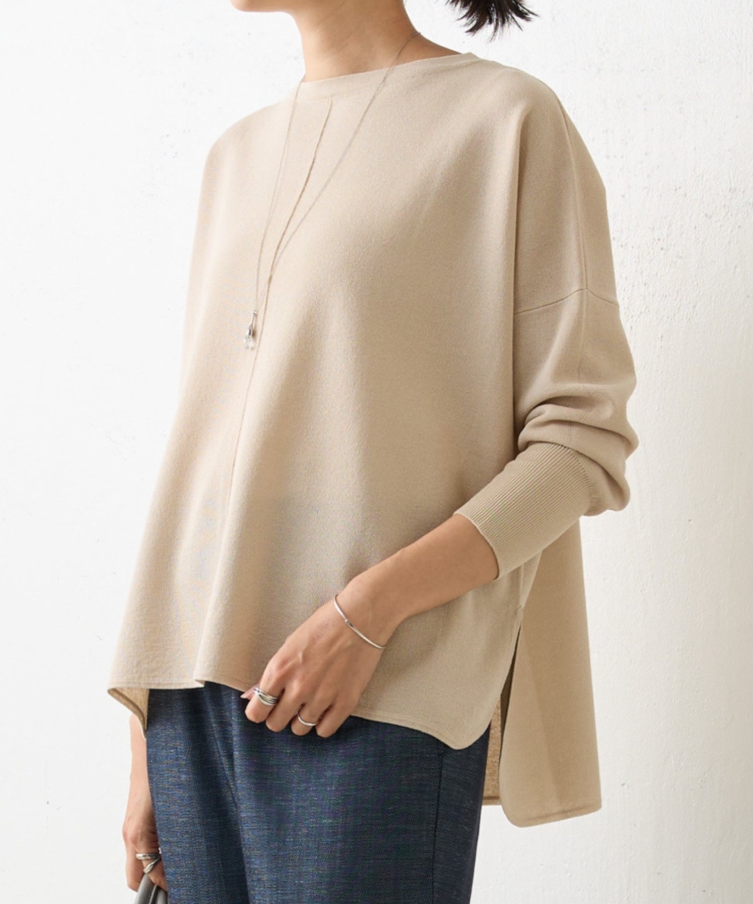 【その他のブランド/Other】のサラットプルオーバー インテリア・キッズ・メンズ・レディースファッション・服の通販 founy(ファニー) 　ファッション　Fashion　レディースファッション　Fashion for Women　トップス・カットソー　Cut & Sew Tops　カジュアルプルオーバー・ニットトップス　Pullovers & Knit Tops / Casual Pullovers　おすすめ　Recommended / Our Picks　アクリル　Acrylic Material　カーディガン　Cardigan, Knitwear　ショルダー　Shoulder, Shoulder Strap　シンプル　Simple, Minimal　デニム　Denim, Jeans Material　ドロップ　Drop Shoulder, Dropped Style　ボトム　Bottoms, Lower Wear　エレガント 上品　Elegant　ベージュ|ID: prp329100004592887 ipo3291000000032750037