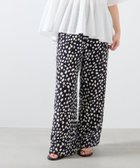 【マイカ ディール/MICA & DEAL】のプリントストレートパンツ 人気、トレンドファッション・服の通販 founy(ファニー) ファッション Fashion レディースファッション Ladies' Fashion Online パンツ Pants キュプラ Cupra シルク Silk シンプル Simple プリント Print ワイド Wide thumbnail BLACK|ID: prp329100004592936 ipo3291000000032610280