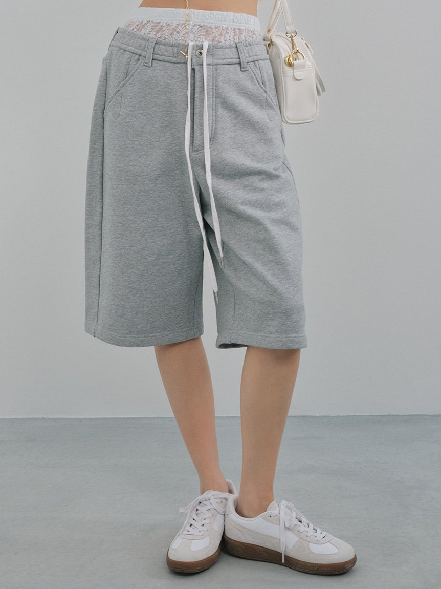 【リリーブラウン/Lily Brown】のカーブドロストハーフデニムパンツ 人気、トレンドファッション・服の通販 founy(ファニー) 　雑誌掲載アイテム　Magazine Items　ファッション雑誌　Fashion Magazines　スウィート　Sweet　ファッション　Fashion　レディースファッション　Ladies' Fashion Online　パンツ　Pants　デニムパンツ　Denim Pants　6月号　June Issue　おすすめ　Recommend　スウェット　Sweat　デニム　Denim　トレンド　Trend　ハーフ　Half　フリル　Frills　ボヘミアン　Bohemian　ミックス　Mix　リラックス　Relax　レース　Race　雑誌　Magazine　 other-1|ID: prp329100004592941 ipo3291000000032610341