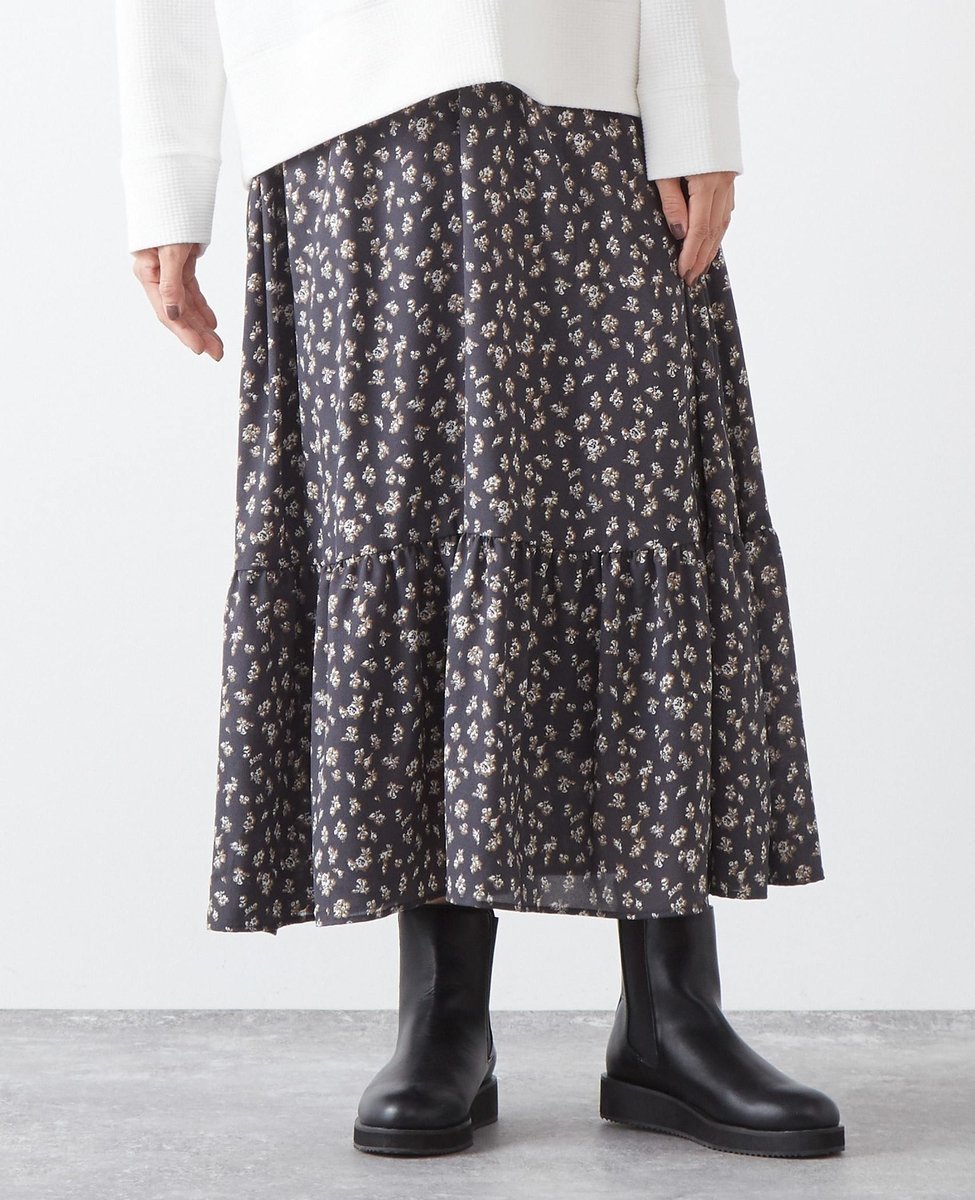 【メルローズ クレール/MELROSE claire】の大人の落ち着いた小花プリントで着回しやすい◎ロングスカート インテリア・キッズ・メンズ・レディースファッション・服の通販 founy(ファニー) 　ファッション　Fashion　レディースファッション　Ladies' Fashion Online　スカート　Skirt　ロングスカート　Long Skirt　おすすめ　Recommend　ギャザー　Gather　ジョーゼット　Georgette　プリント　Print　ポケット　Pocket　リボン　Ribbon　ロング　Long　チャコールグレー|ID: prp329100004593760 ipo3291000000032623562