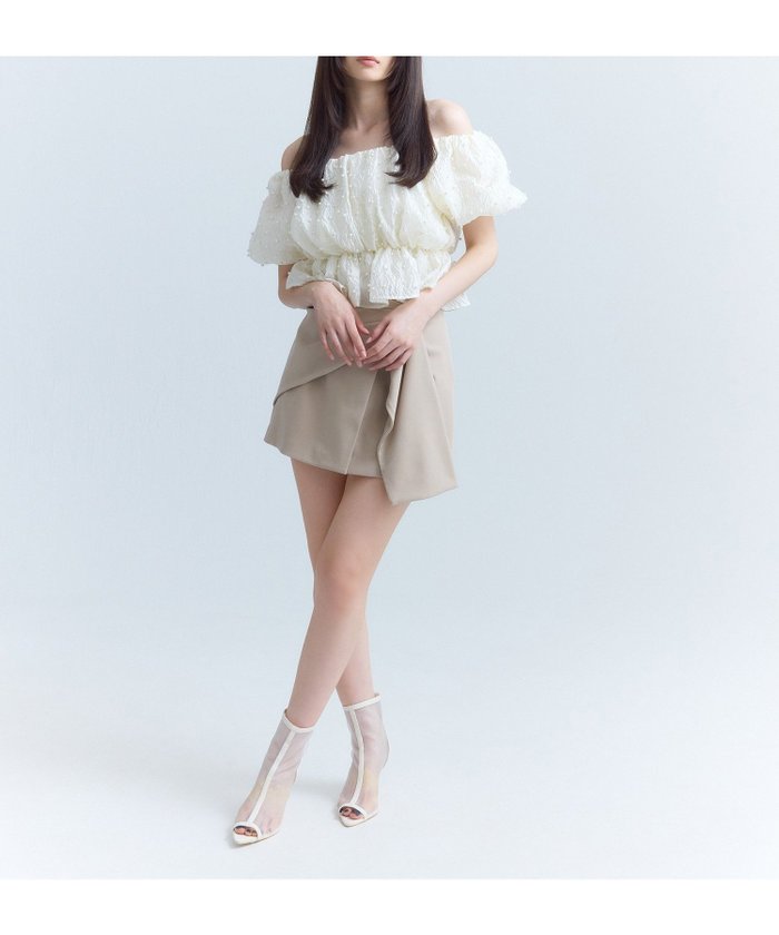 【エイミーイストワール/eimy istoire】のシアージャガードスタッズオフショルトップス インテリア・キッズ・メンズ・レディースファッション・服の通販 founy(ファニー) https://founy.com/ ファッション Fashion レディースファッション Fashion for Women トップス・カットソー Cut & Sew Tops おすすめ Recommended / Our Picks コンパクト Compact, Small Size スタッズ Studs, Metal Accents ボトム Bottoms, Lower Wear エレガント 上品 Elegant |ID: prp329100004593766 ipo3291000000032753230