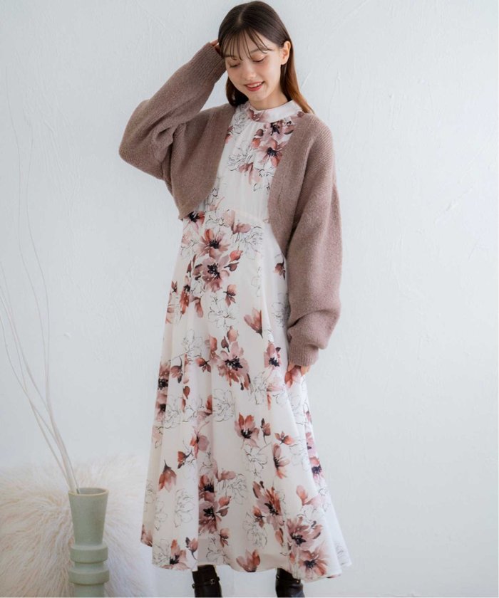 【ノエラ/Noela】のカーデ×ラインフラワーワンピース インテリア・キッズ・メンズ・レディースファッション・服の通販 founy(ファニー) https://founy.com/ ファッション Fashion レディースファッション Ladies' Fashion Online ワンピース Dress フラワー Flower ボレロ Bolero ポケット Pocket 切替 Switching |ID: prp329100004593769 ipo3291000000032623700