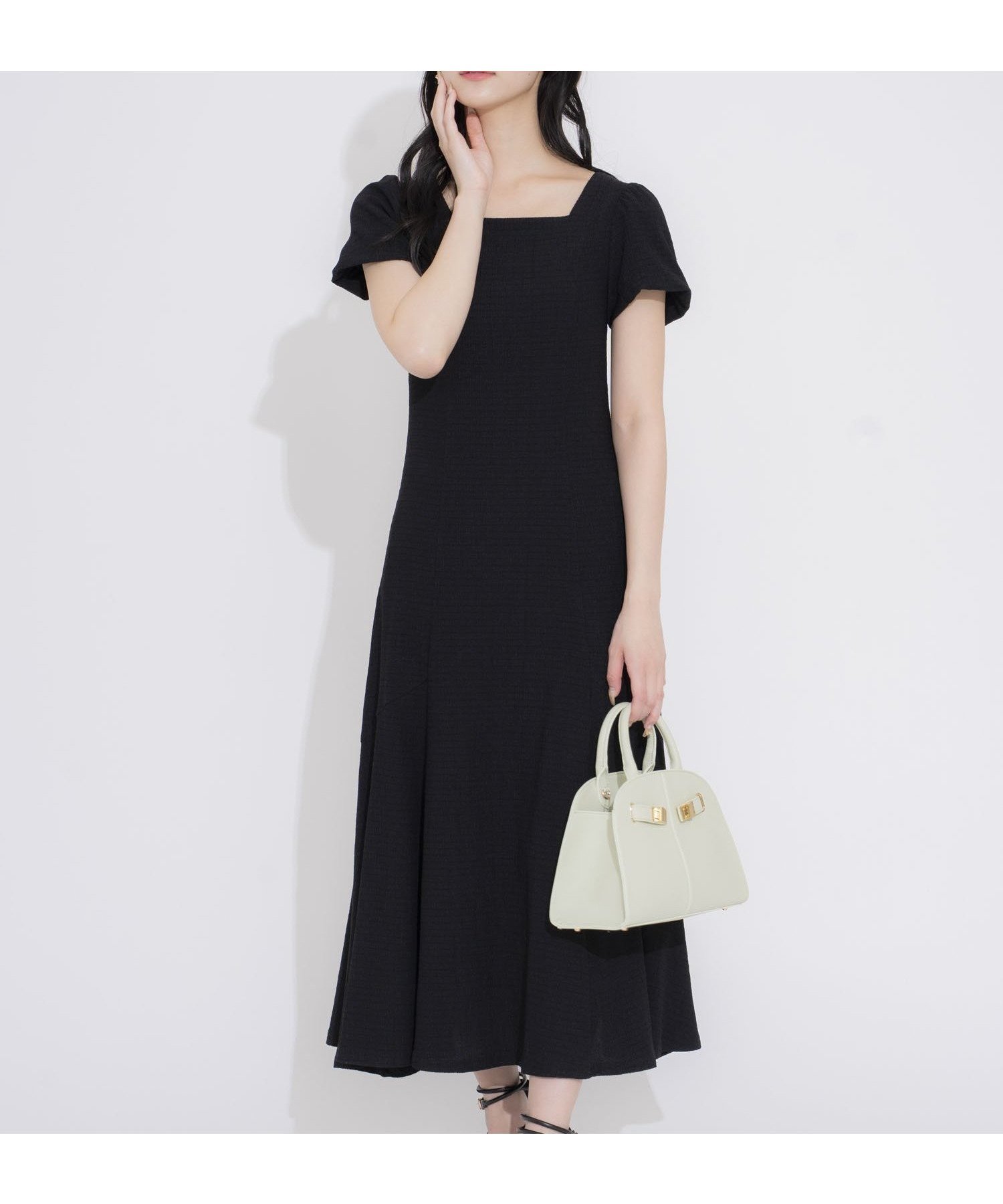 【ノエラ/Noela】のスクエアネックカットワンピ インテリア・キッズ・メンズ・レディースファッション・服の通販 founy(ファニー) 　ファッション　Fashion　レディースファッション　Ladies' Fashion Online　ワンピース　Dress　カットソー　Cut And Sew　ギャザー　Gather　スクエア　Square　ポケット　Pocket　ブラック|ID: prp329100004593827 ipo3291000000032624593