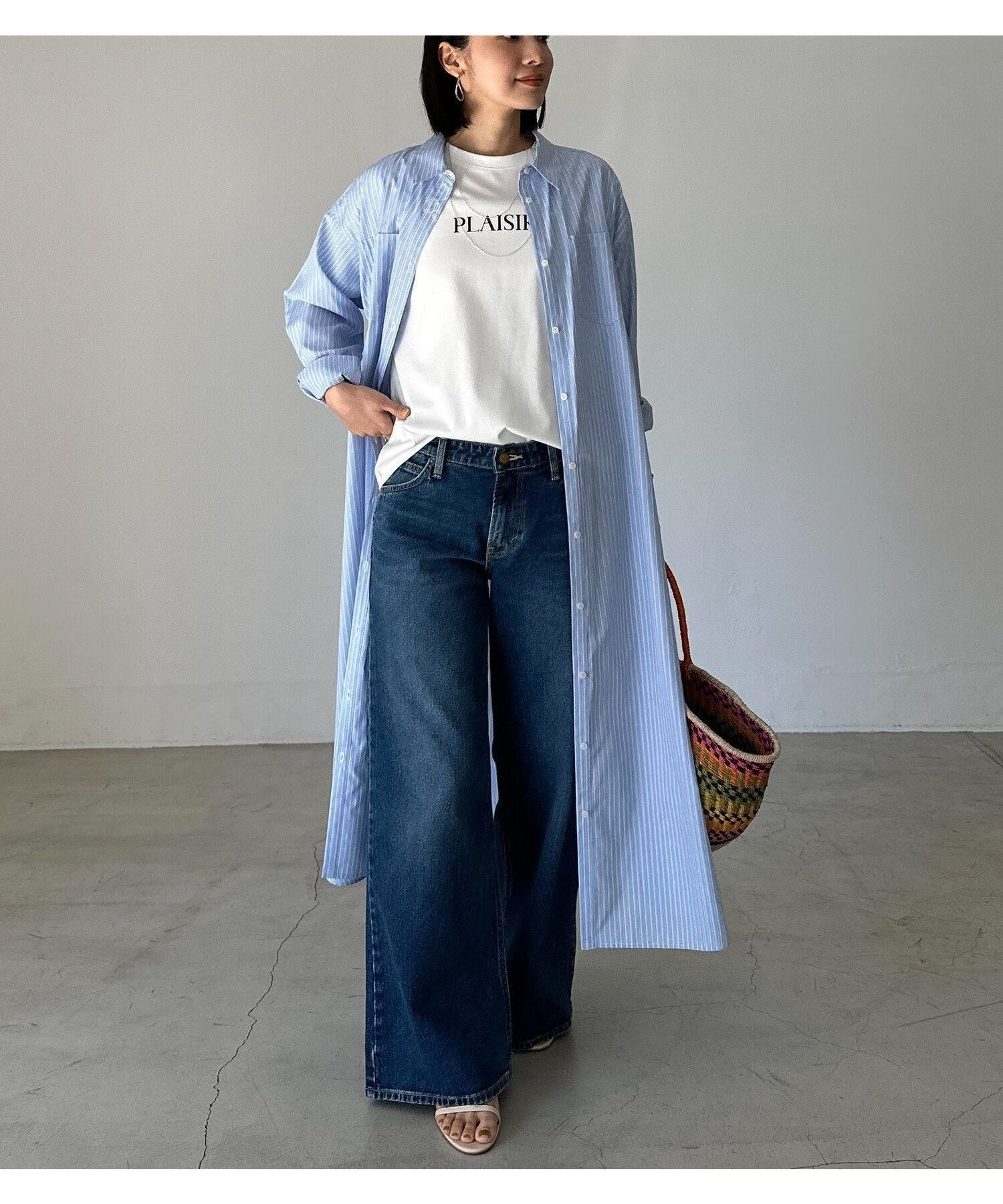 【ドゥ アルシーヴ/Doux archives】のストライプシャツワンピース インテリア・キッズ・メンズ・レディースファッション・服の通販 founy(ファニー) 　ファッション　Fashion　レディースファッション　Ladies' Fashion Online　ワンピース　Dress　シャツワンピース　Shirt Dresses　シャツワンピ　Shirt Dress　ループ　Loop　ロング　Long　羽織　Haori　SAX|ID: prp329100004593847 ipo3291000000032624930