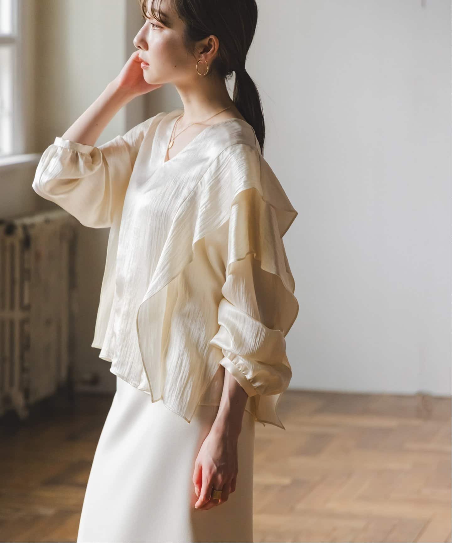 【ノーブル / スピック&スパン/NOBLE / Spick & Span】のシボサテンレイヤースリーブブラウス 人気、トレンドファッション・服の通販 founy(ファニー) 　ファッション　Fashion　レディースファッション　Ladies' Fashion Online　トップス・カットソー　Tops/Tshirt　シャツ/ブラウス　Shirts/Blouses　クラシカル　Classical　サテン　Satin　ショルダー　Shoulder　スプリング　Spring　フェミニン　Feminine　フリル　Frills　ボトム　Bottom　 other-1|ID: prp329100004594041 ipo3291000000032628373